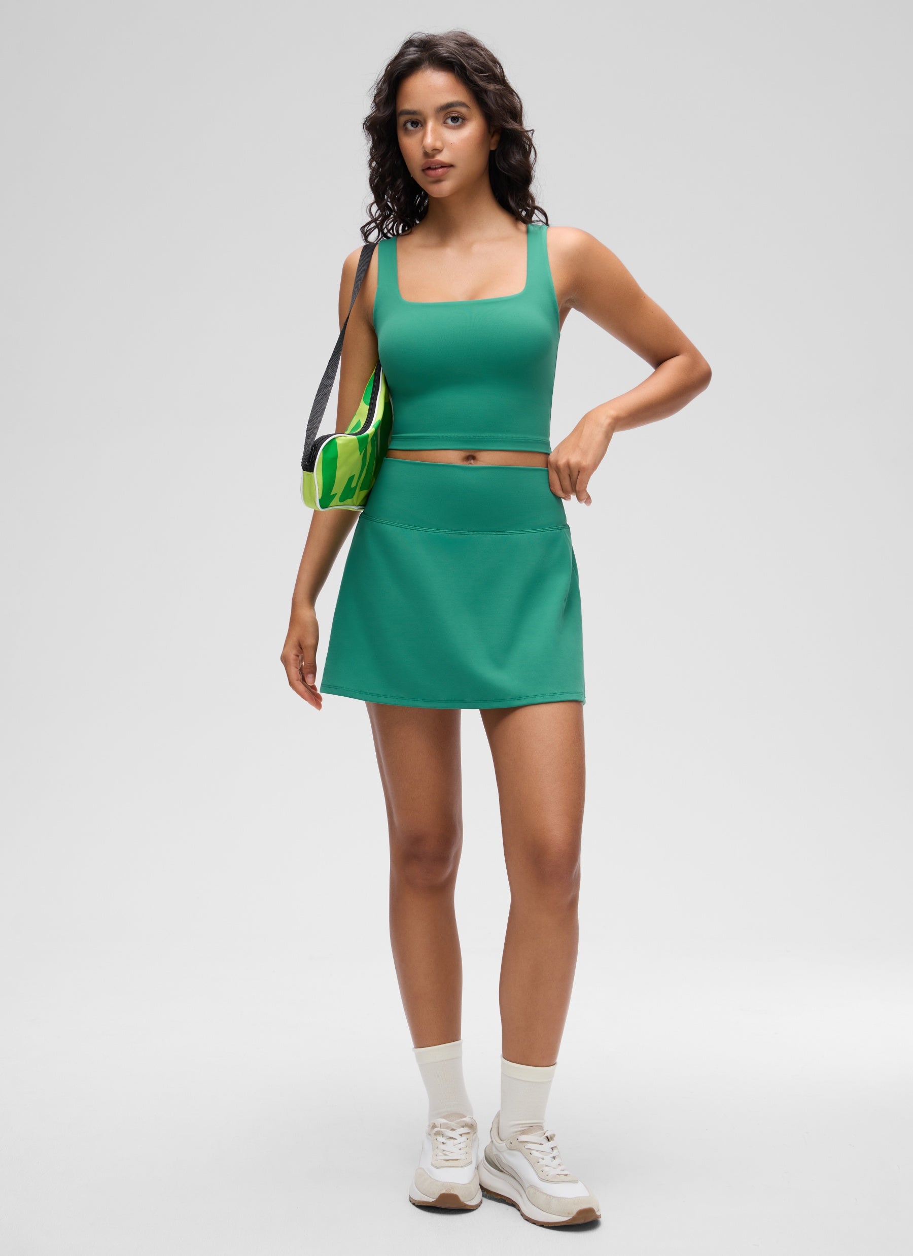 קרופ תומך Butterluxe Square Neck - Cascadia Green