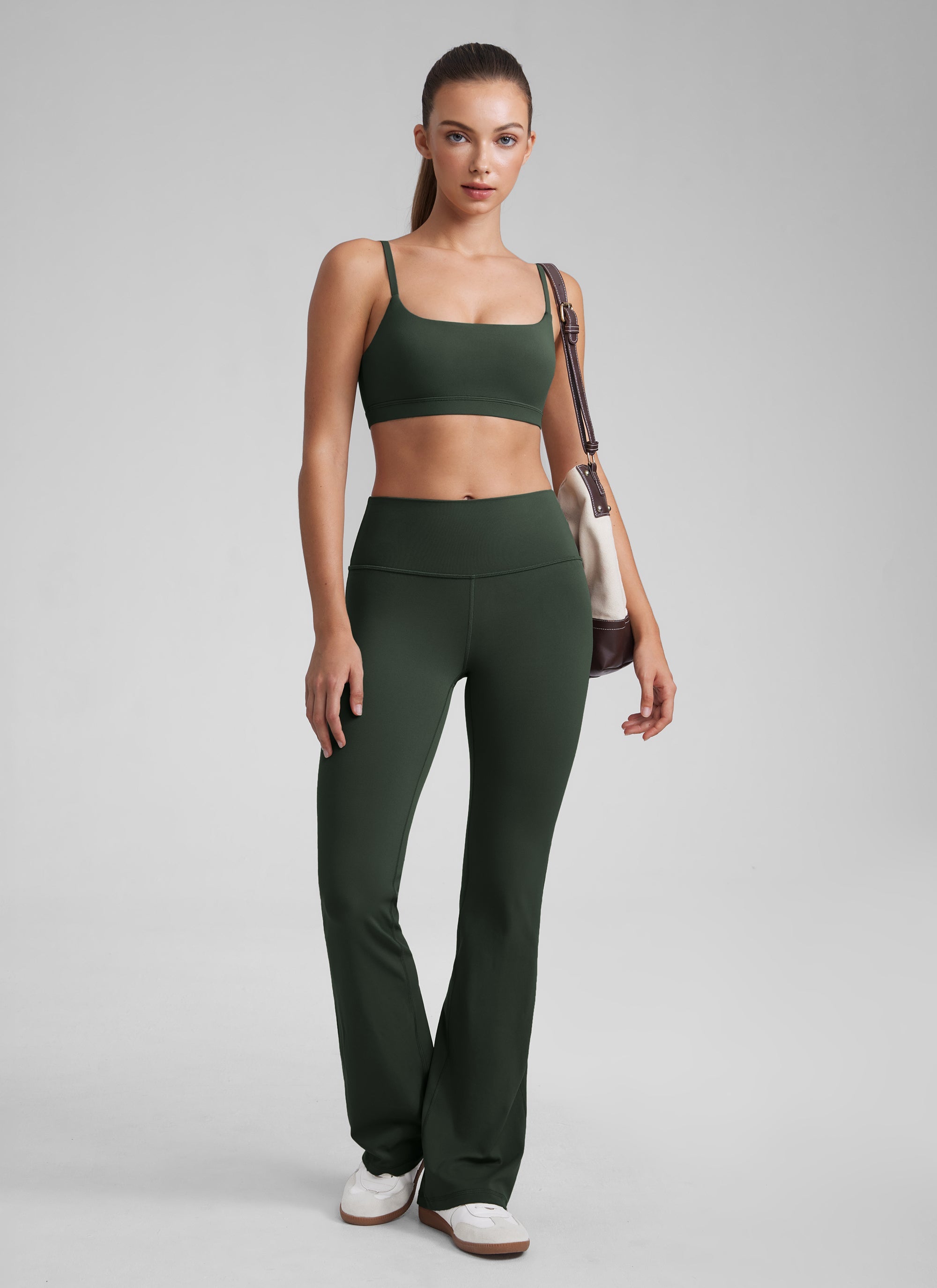 חזיית ספורט Butterluxe Spaghetti Strap עם רצועות מתכווננות - Legend Green