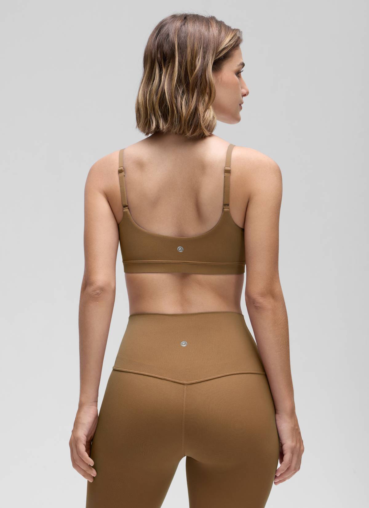חזיית ספורט Butterluxe Spaghetti Strap עם רצועות מתכווננות - Allspice