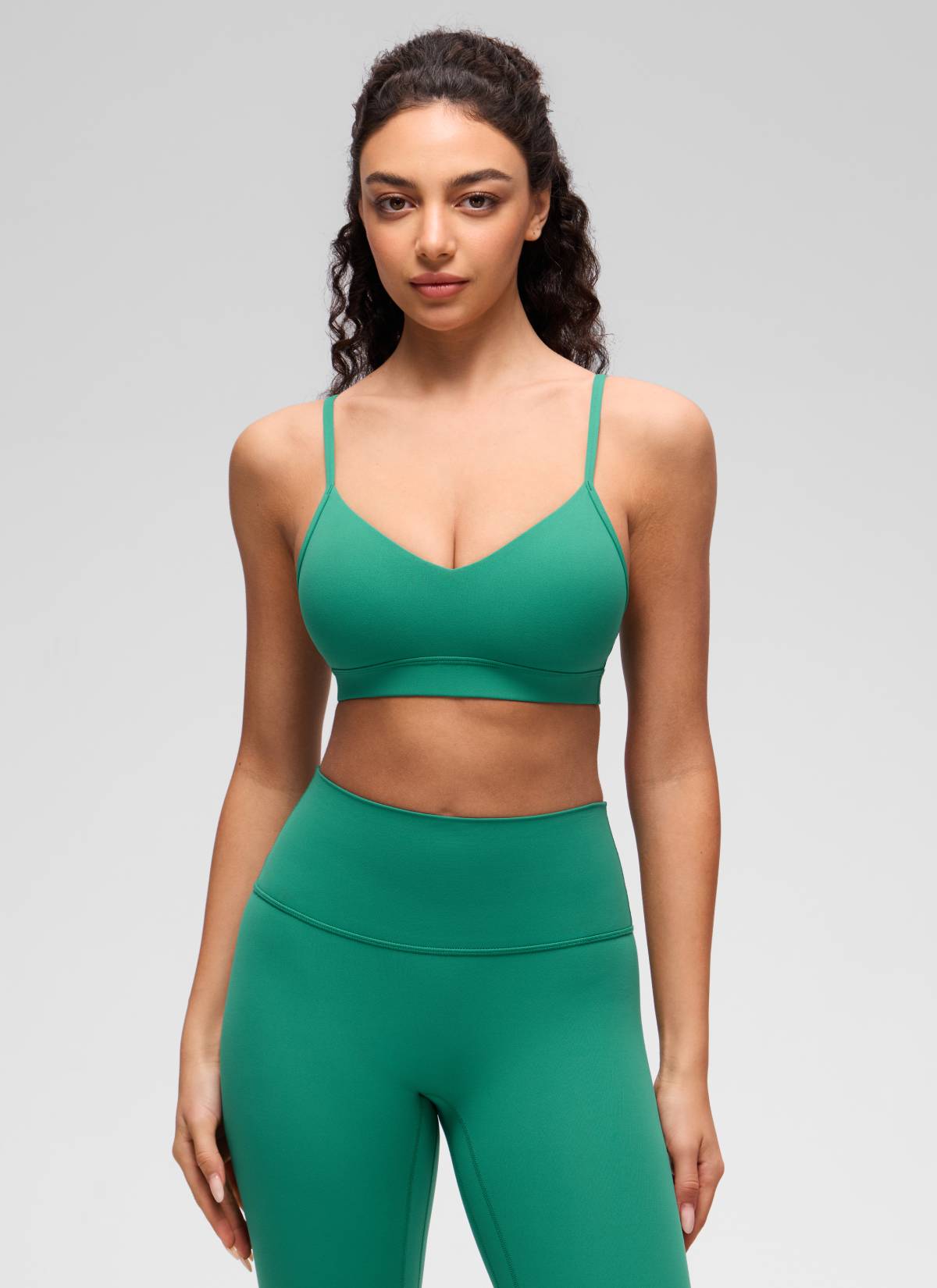 חזיית ספורט Butterluxe V Neck עם רצועות מתכווננות - Cascadia Green