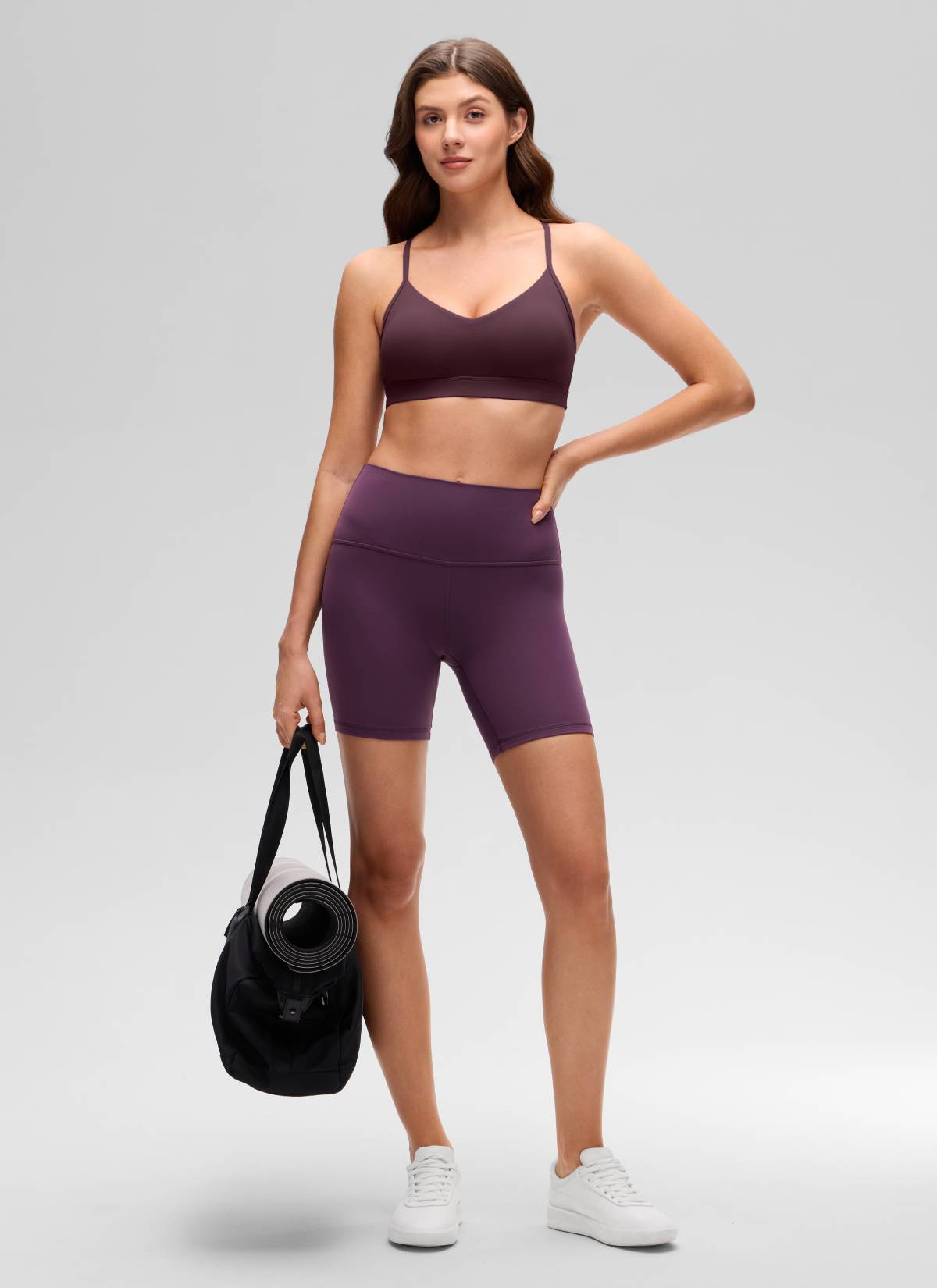 חזיית ספורט Butterluxe V Neck עם רצועות מתכווננות - Ripe Plum