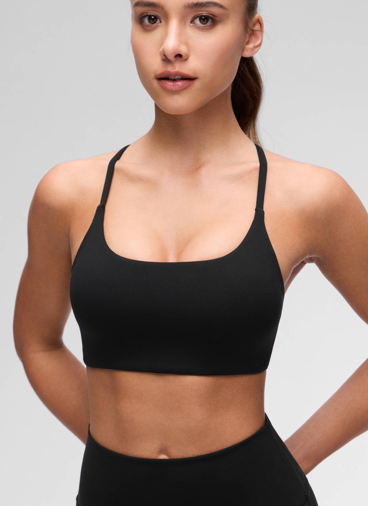 קרופ תומך Butterluxe Twist Cross Back - שחור