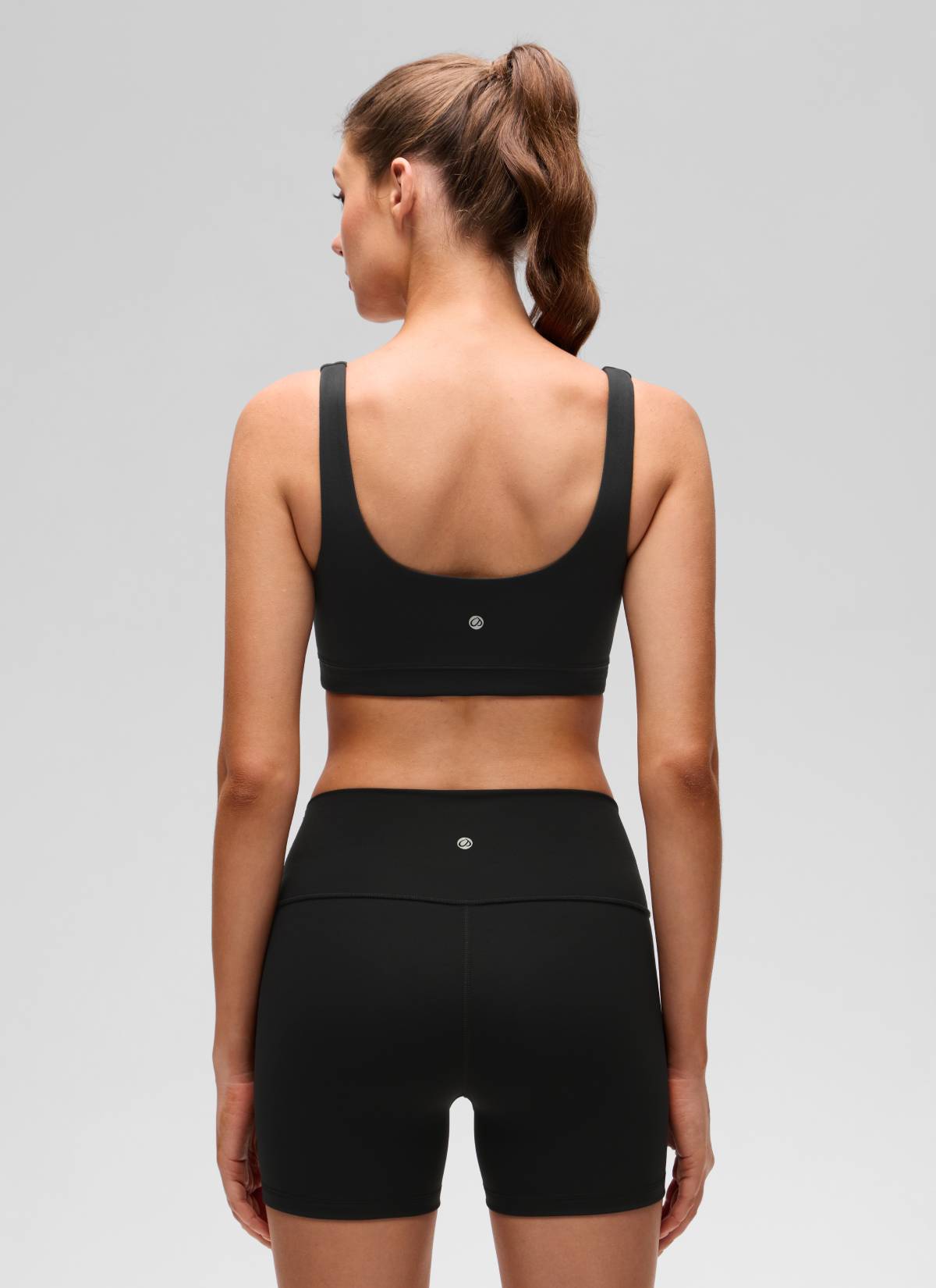 חזיית ספורט Butterluxe U Back Wide Straps - שחור