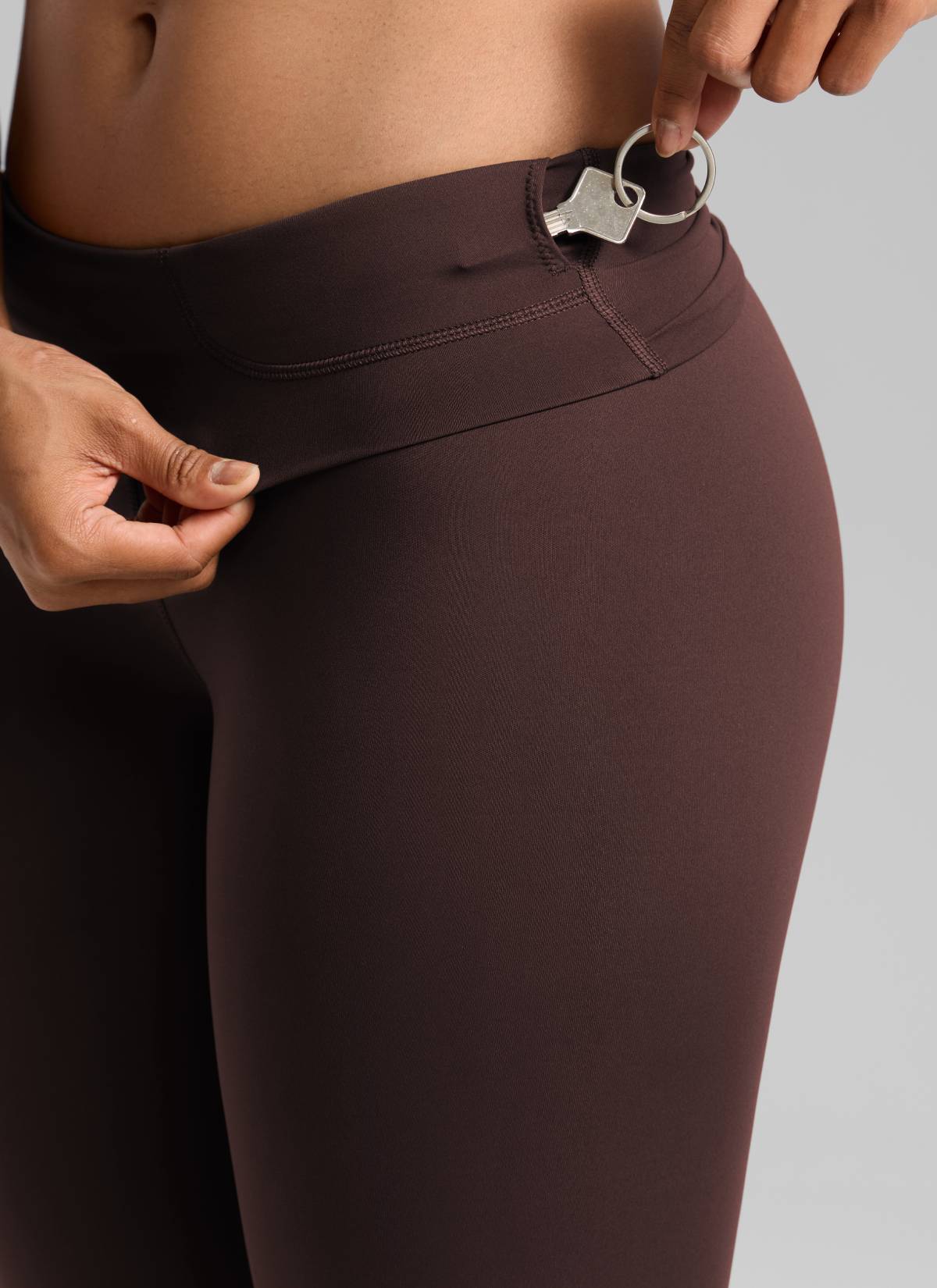 טייץ 25" מחטב NakedFeel - Hot Fudge Brown
