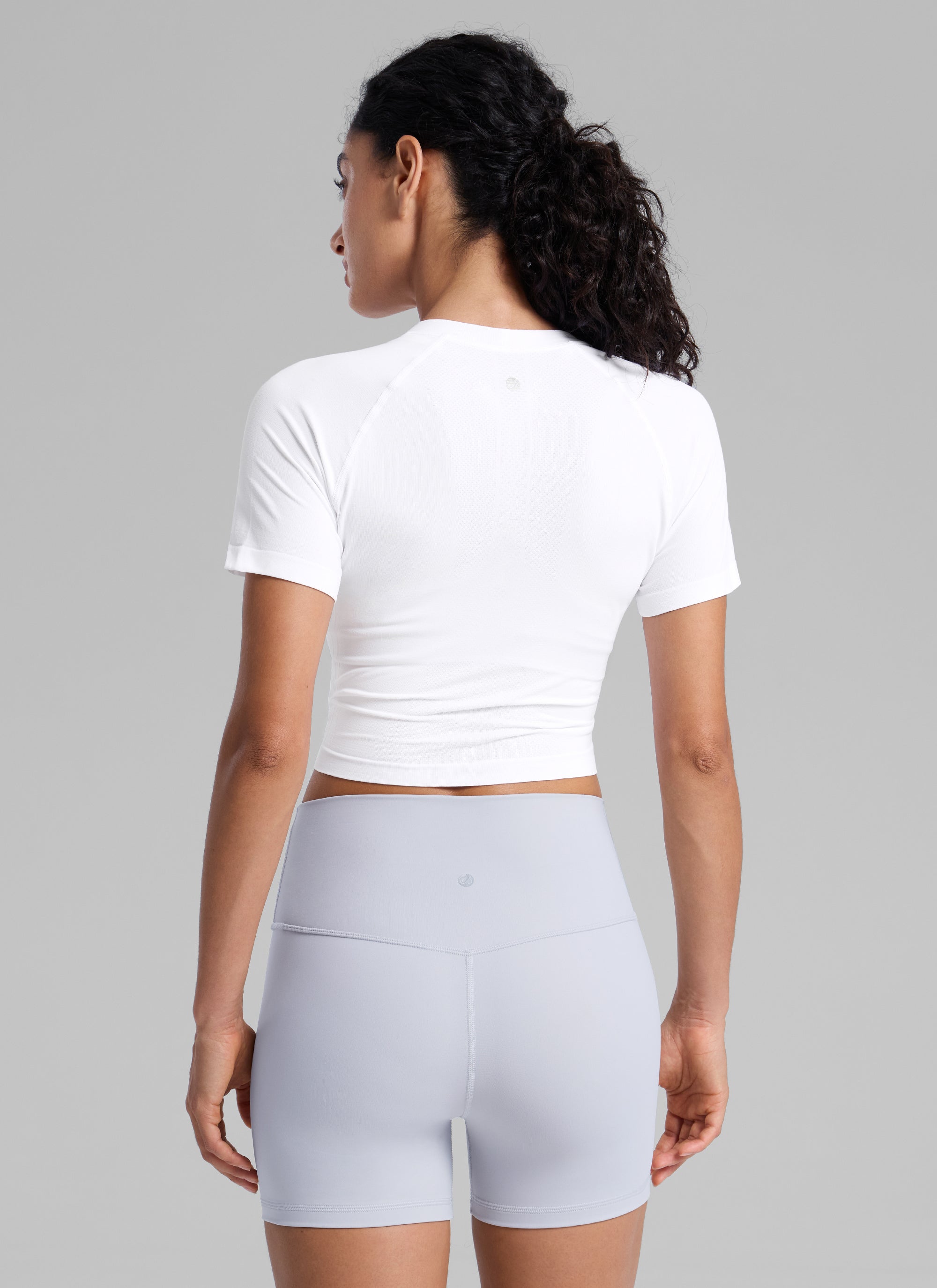 חולצת קרופ קצרה Seamless Crew Neck - לבן