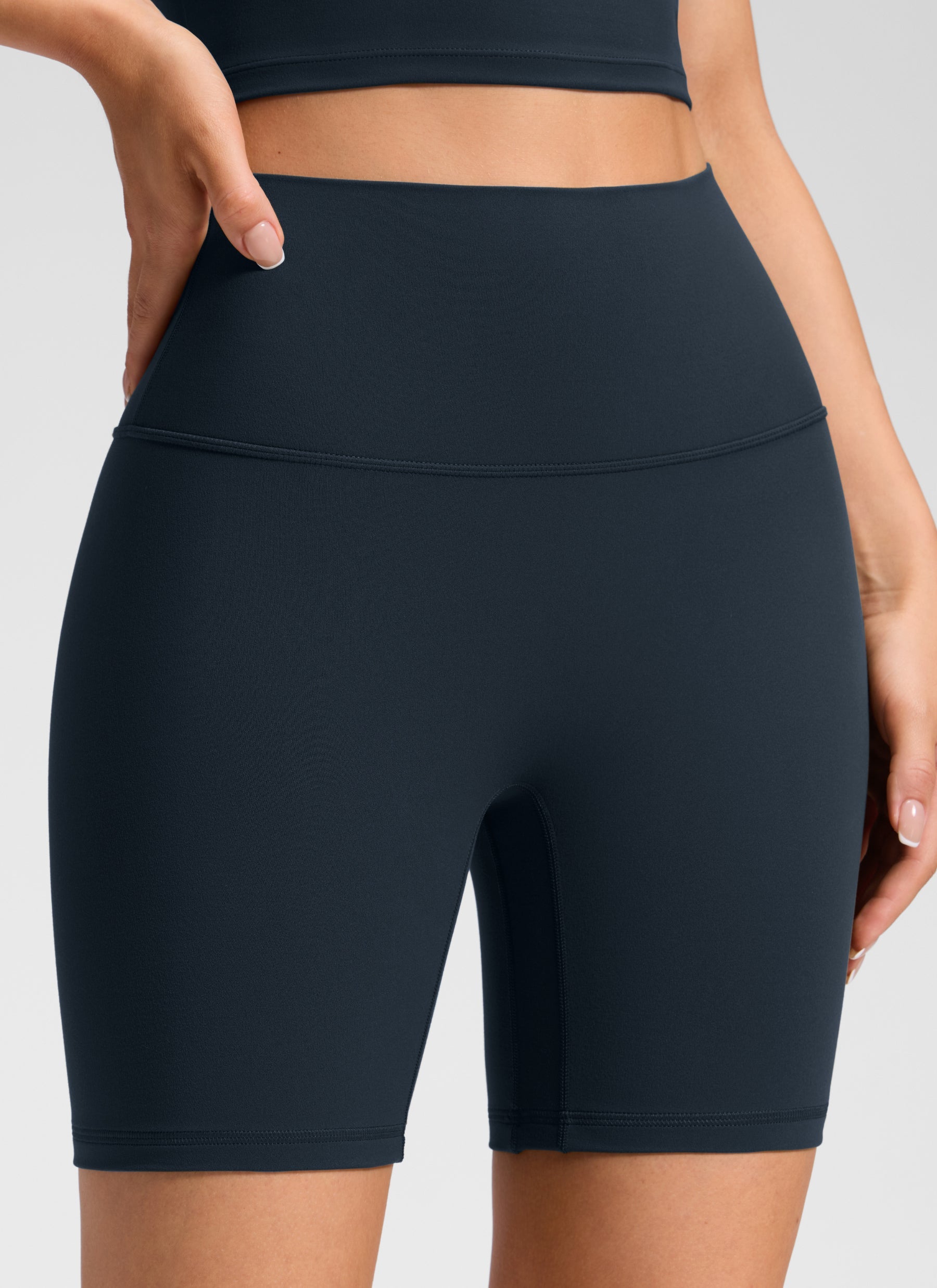טייץ קצר Butterluxe 6" No Front Seam - כחול נייבי