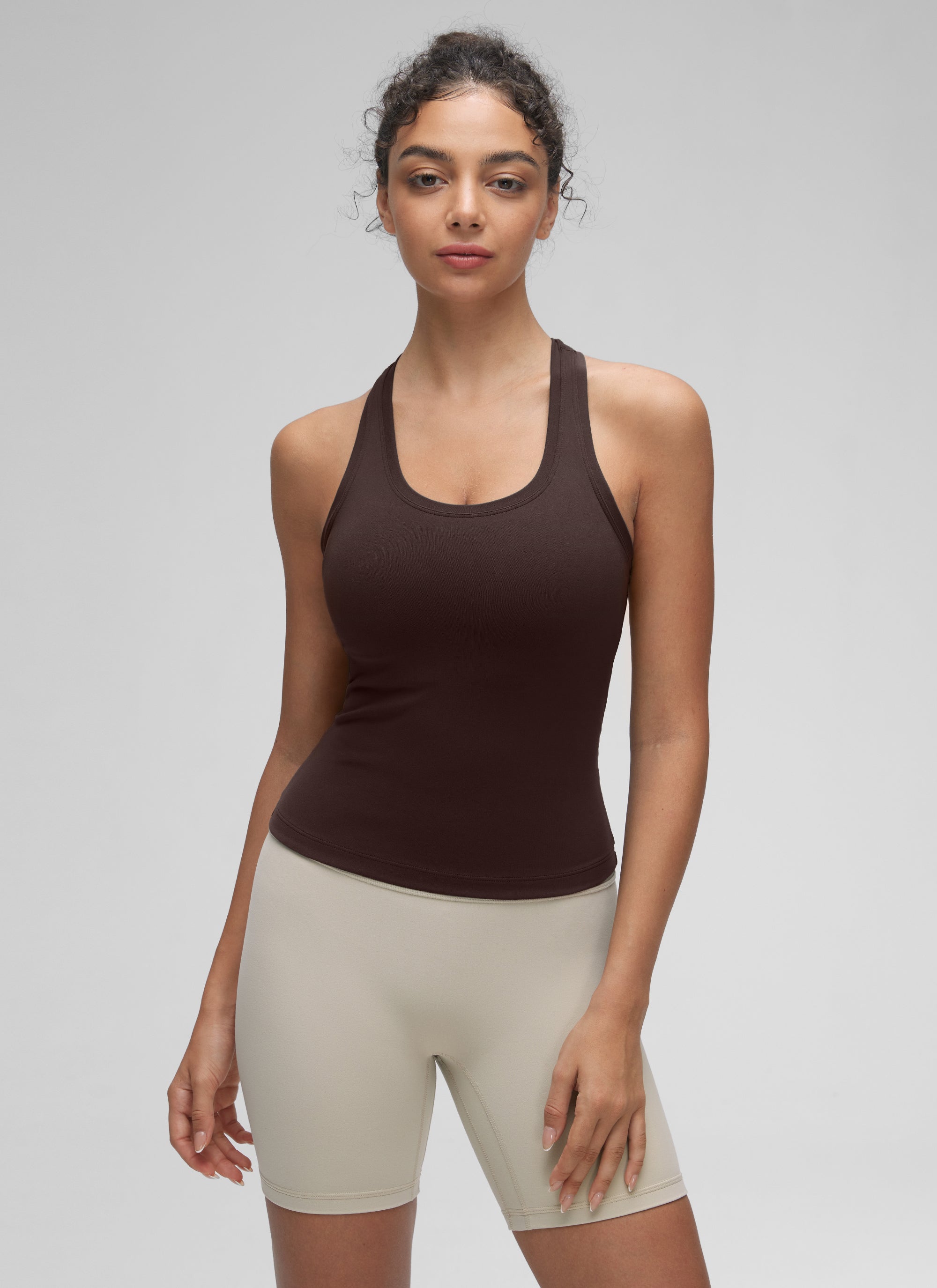 גופיית אימון Butterluxe Crewneck Racerback - Hot Fudge Brown