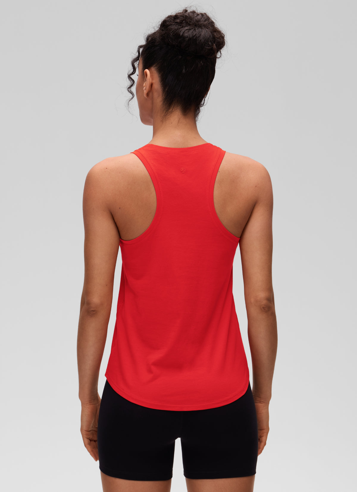 גופיית אימון Pima Hip-Length - Deep Red