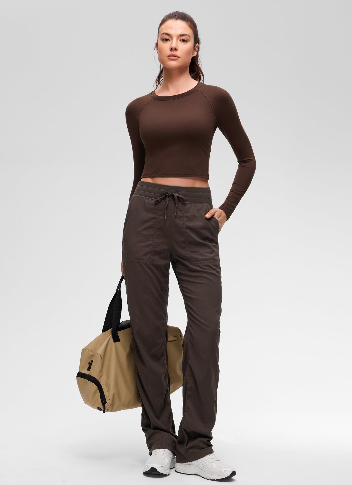 חולצת קרופ Brushed Feeling ארוכה עם שרוולי רגלן - Lava Brown