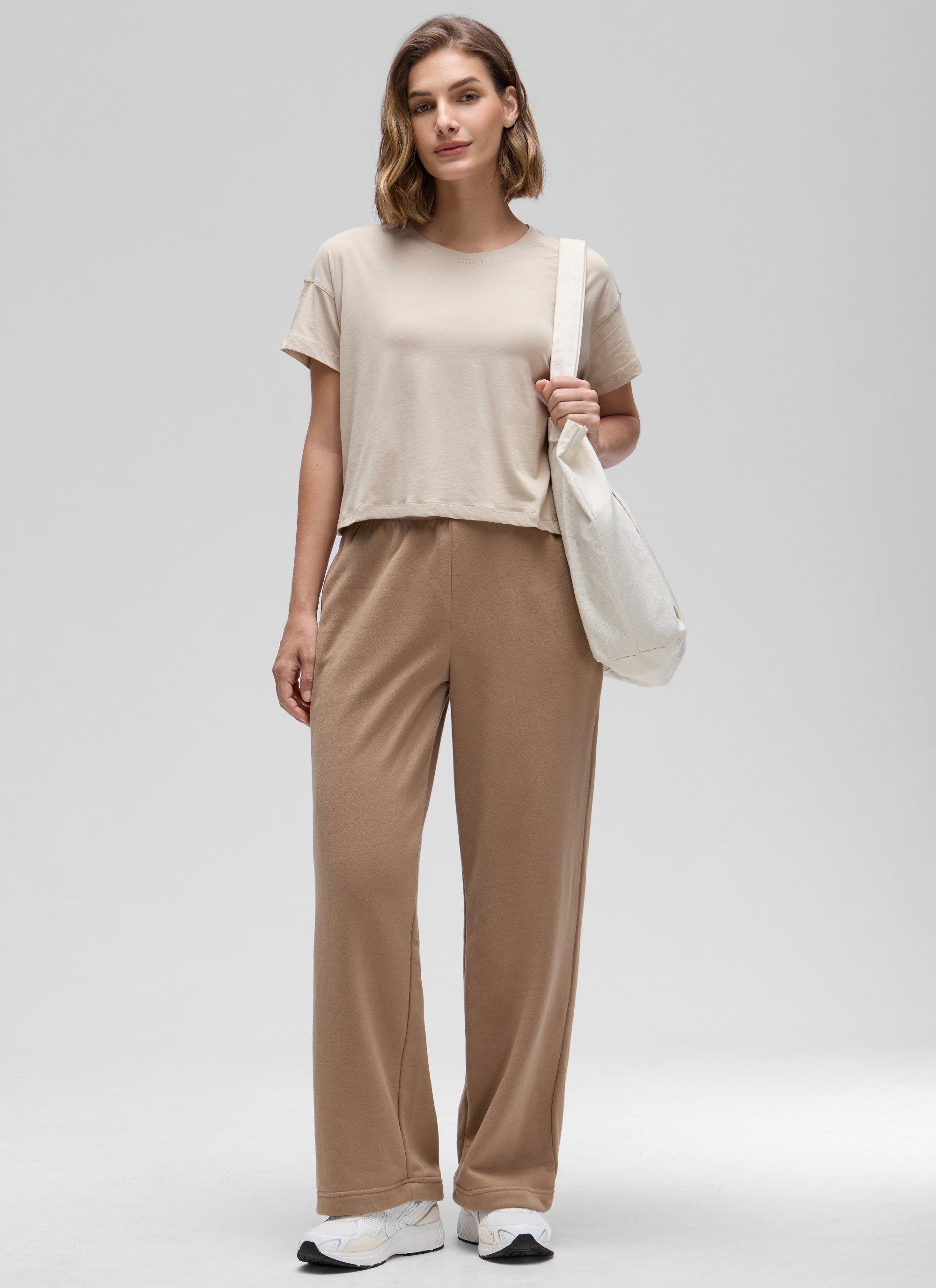 חולצת קרופ Pima Cotton Crew Neck - Mojave Tan