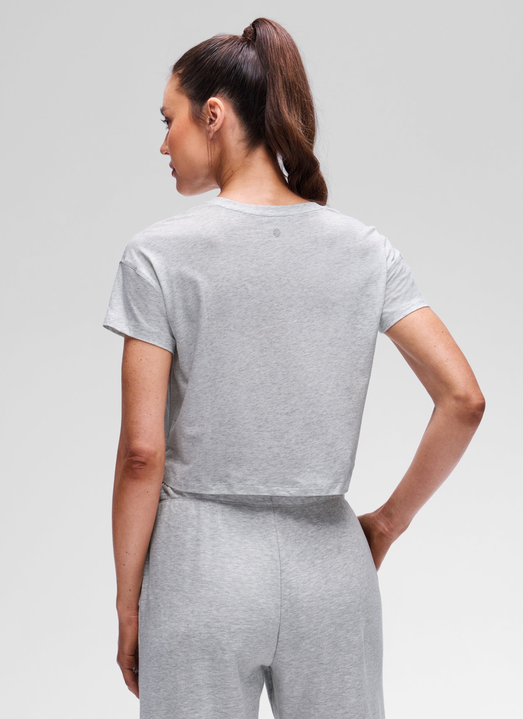 חולצת קרופ Pima Cotton Crew Neck - Light Grey Heather