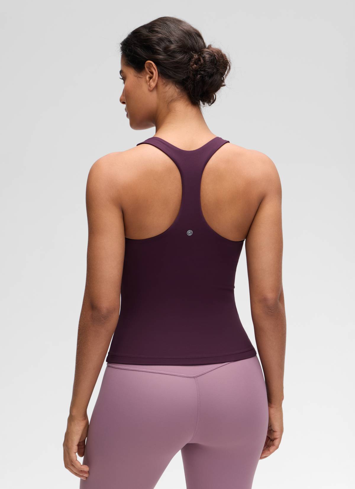 גופייה עם חזייה פנימית Butterluxe Racerback - סגול עמוק