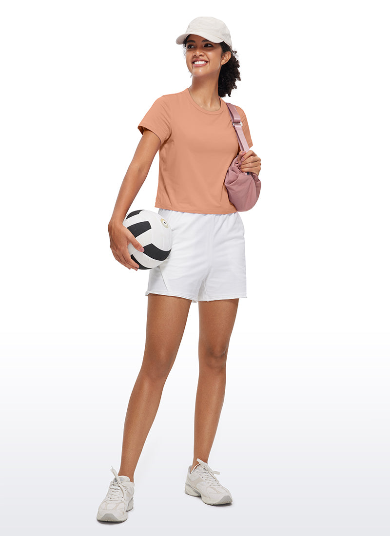 חולצת קרופ קצרה Pima Cotton Classic Fit - מוקה