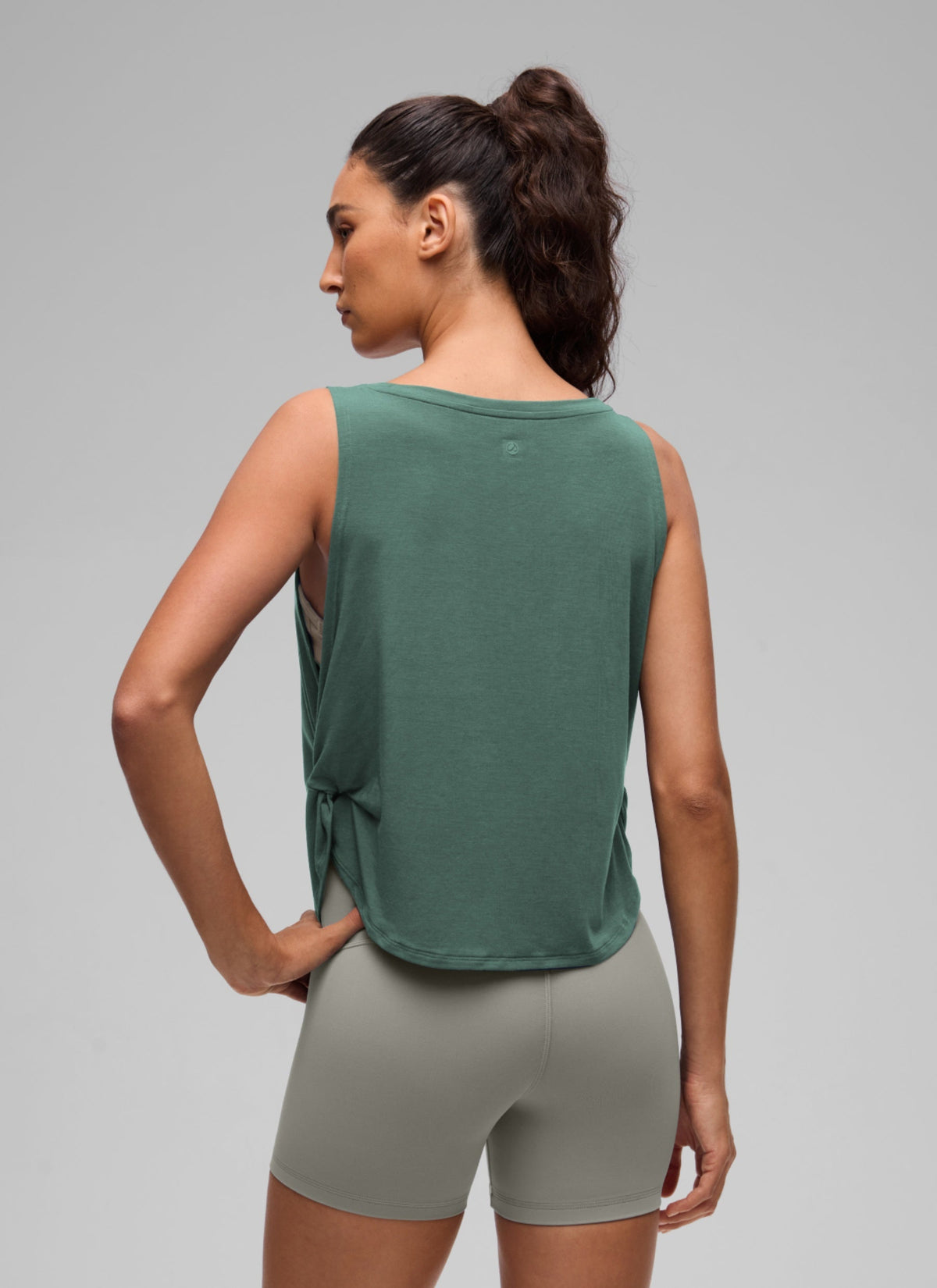 גופיית אימון Quick Dry Crewneck - Graphite Green