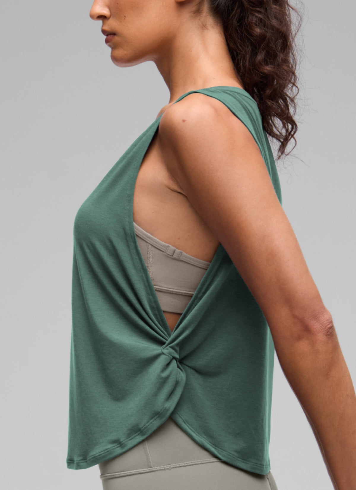 גופיית אימון Quick Dry Crewneck - Graphite Green