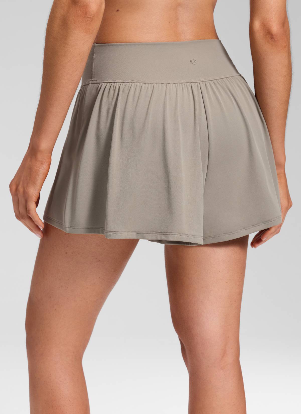 מכנס קצר Softretch Flowy עם כיסים - Warm Ash Grey