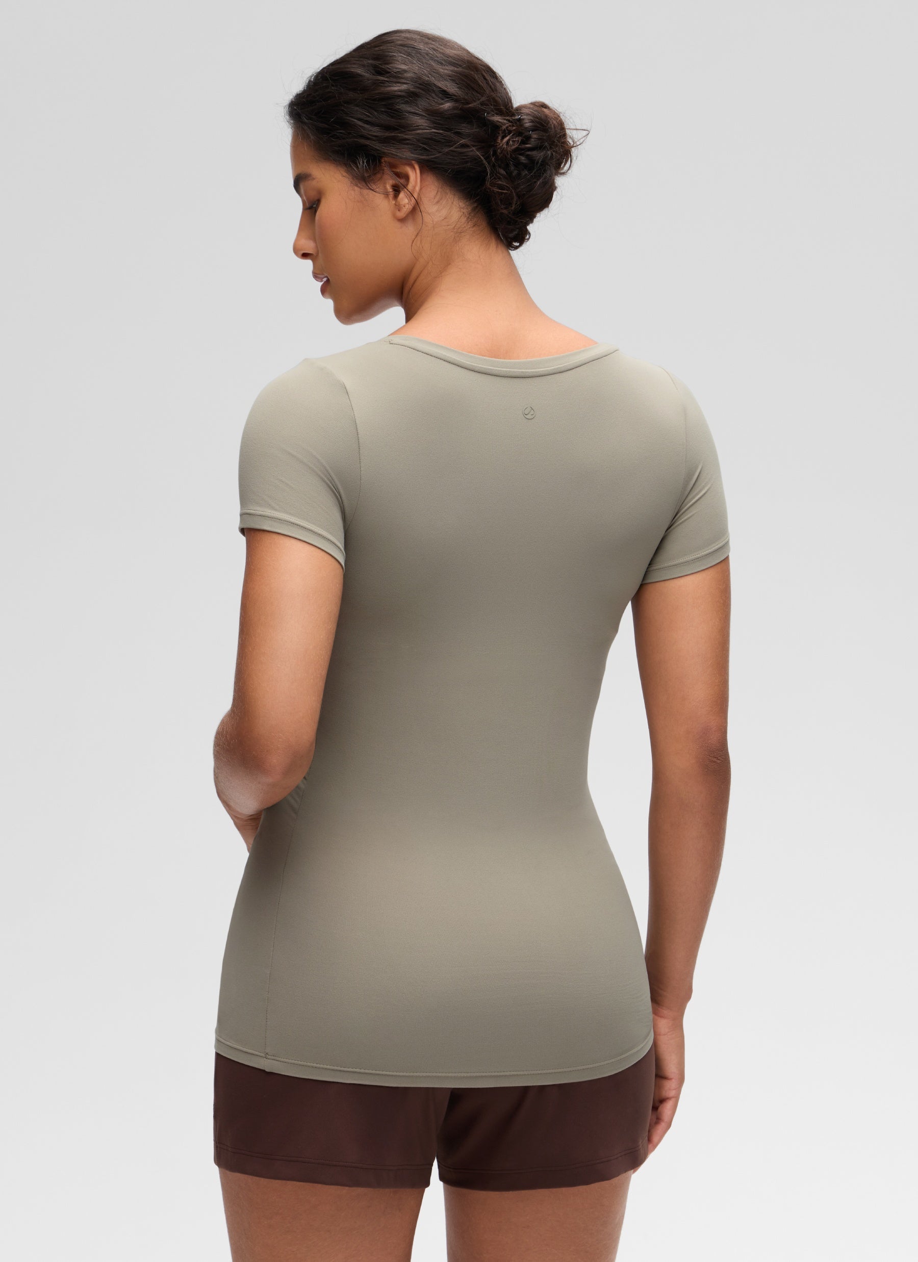 חולצה קצרה הריון Softembrace U Neck - Warm Ash Grey