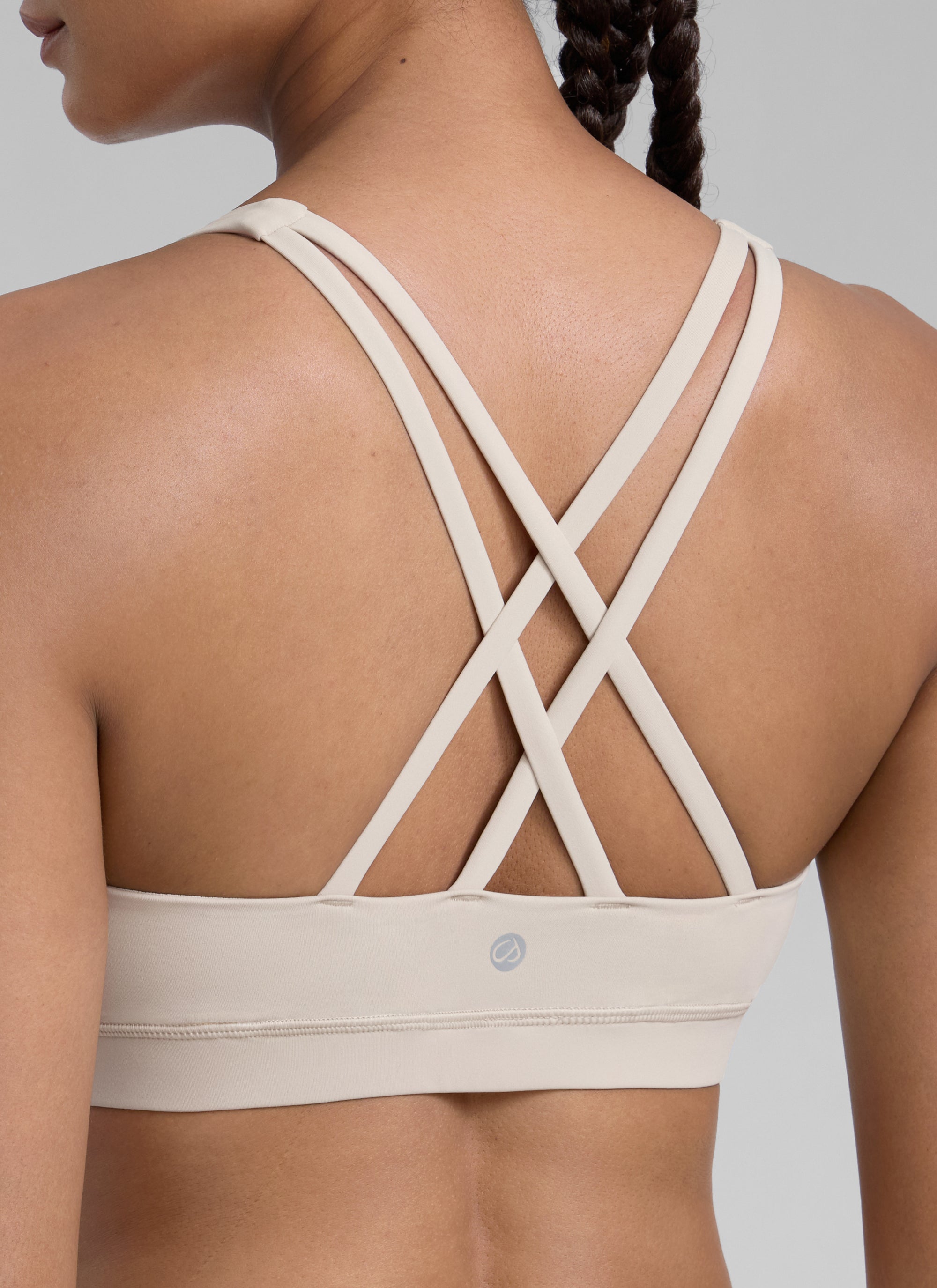 NakedFeel חזיית ספורט תומכת Cross Back - Mojave Tan