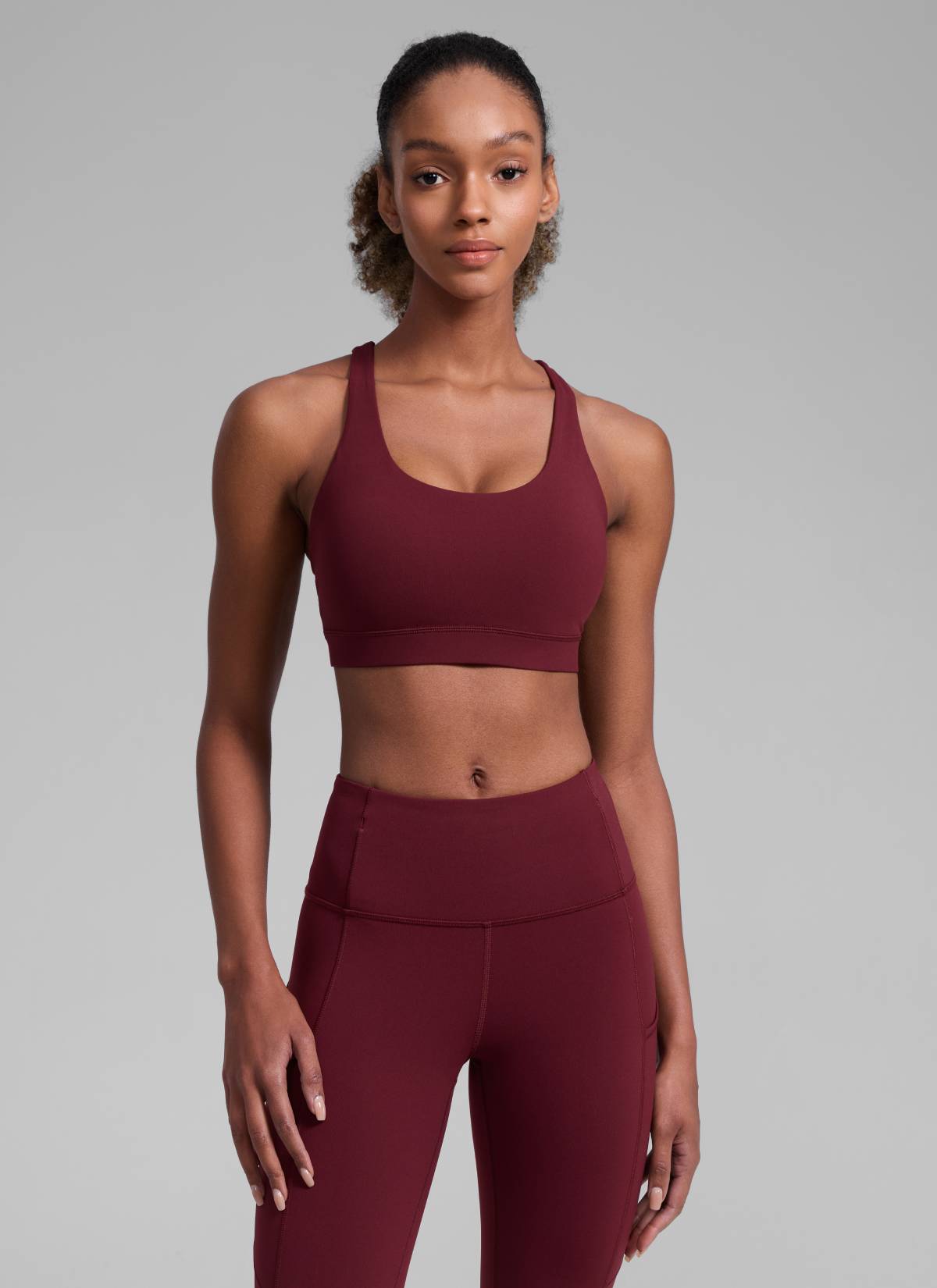 Nakedfeel חזיית ספורט תומכת Cross Back - Red Merlot