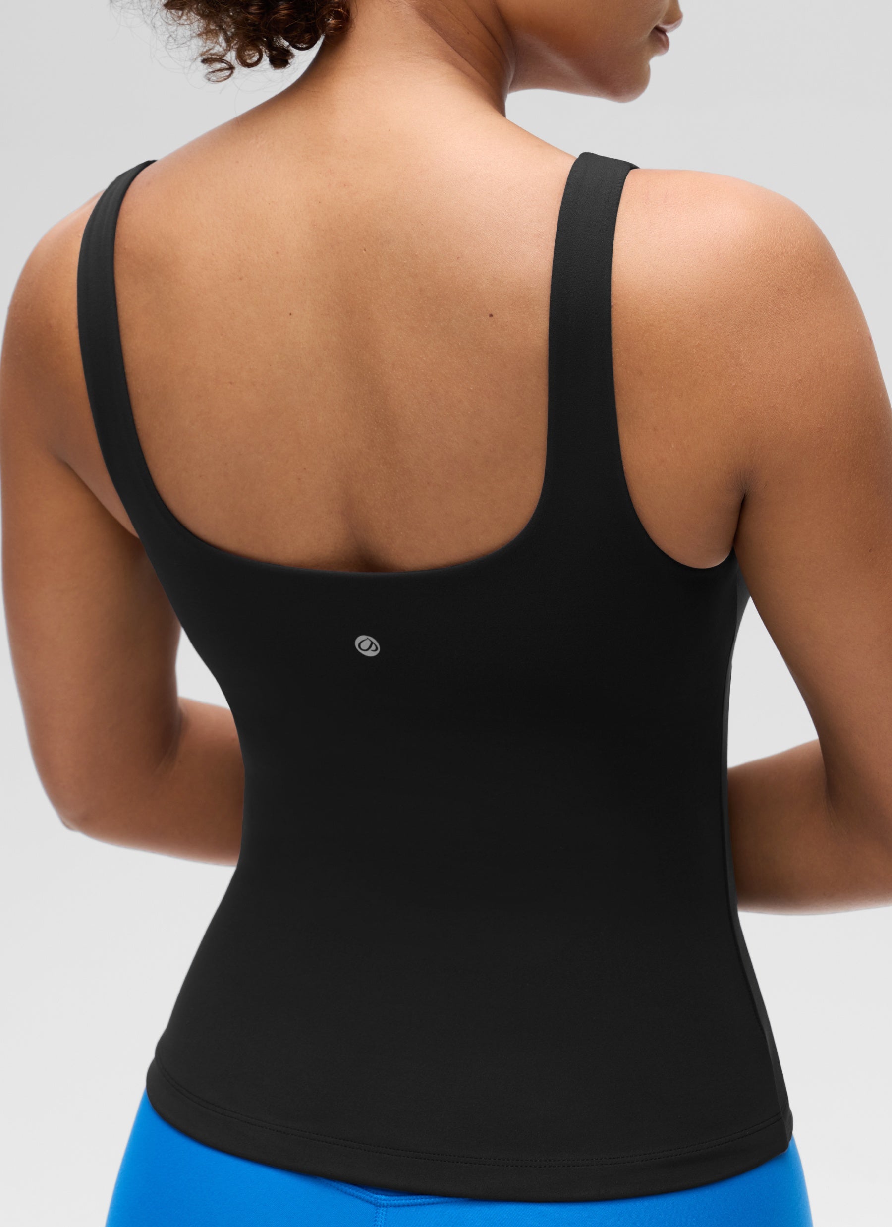 גופייה עם חזייה פנימית Butterluxe U Shape - שחור