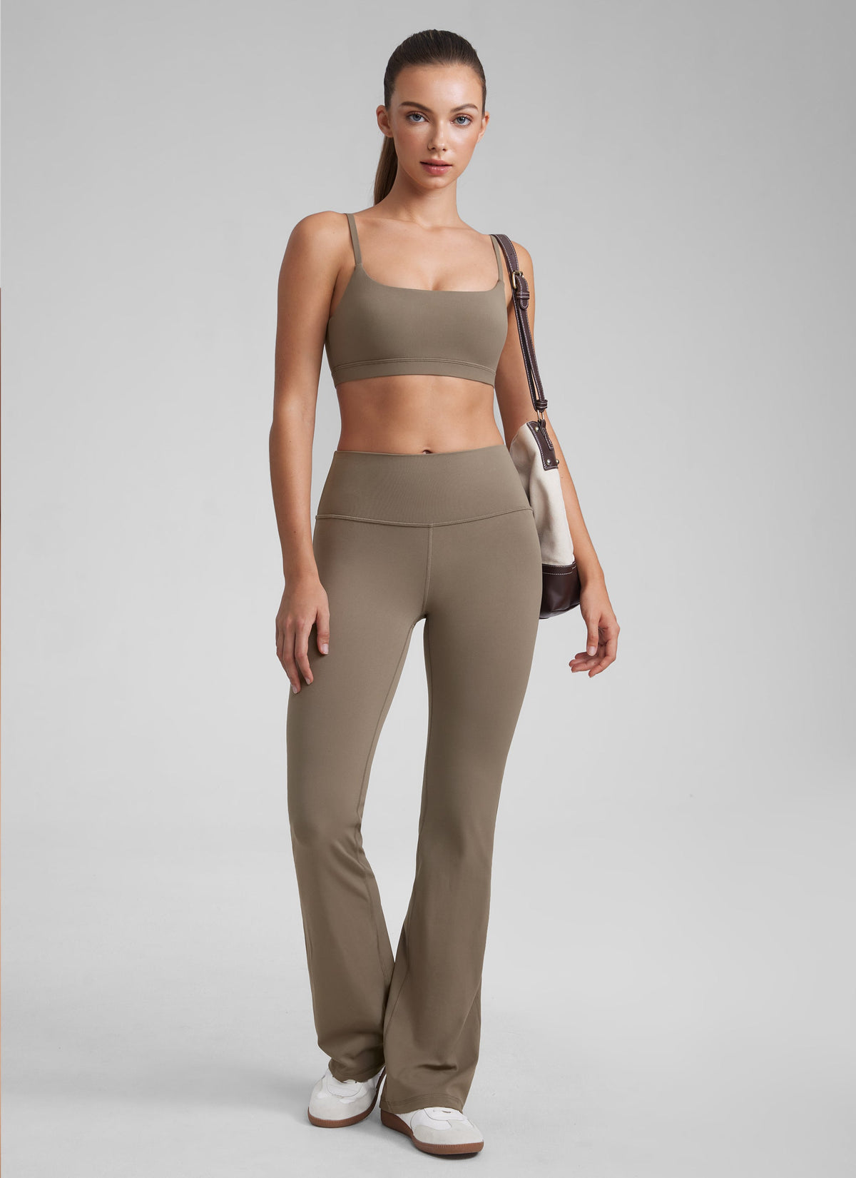 חזיית ספורט Butterluxe Spaghetti Strap עם רצועות מתכווננות - Nomad Grey