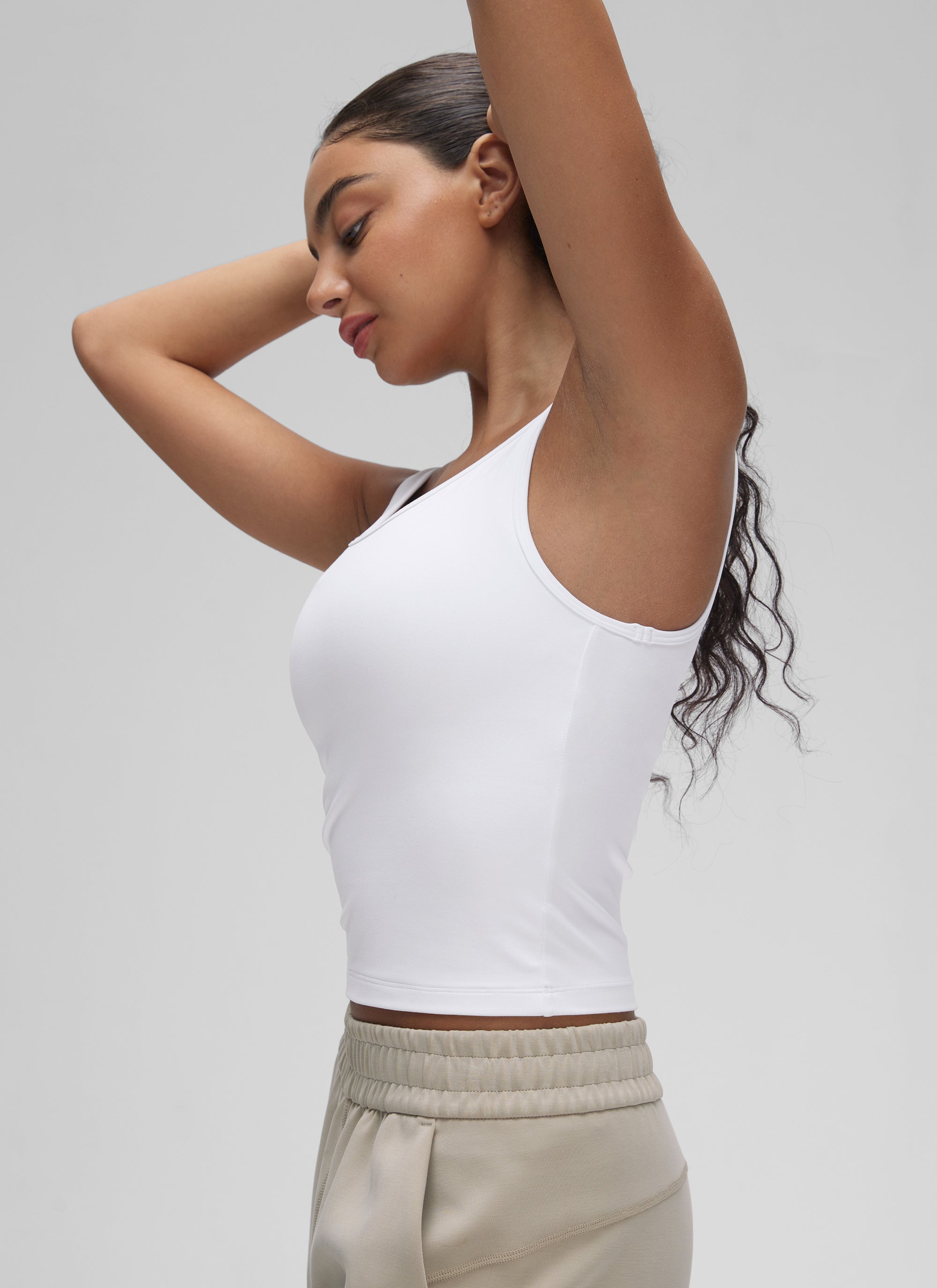 גופייה Butterluxe Scoop Neck - לבן