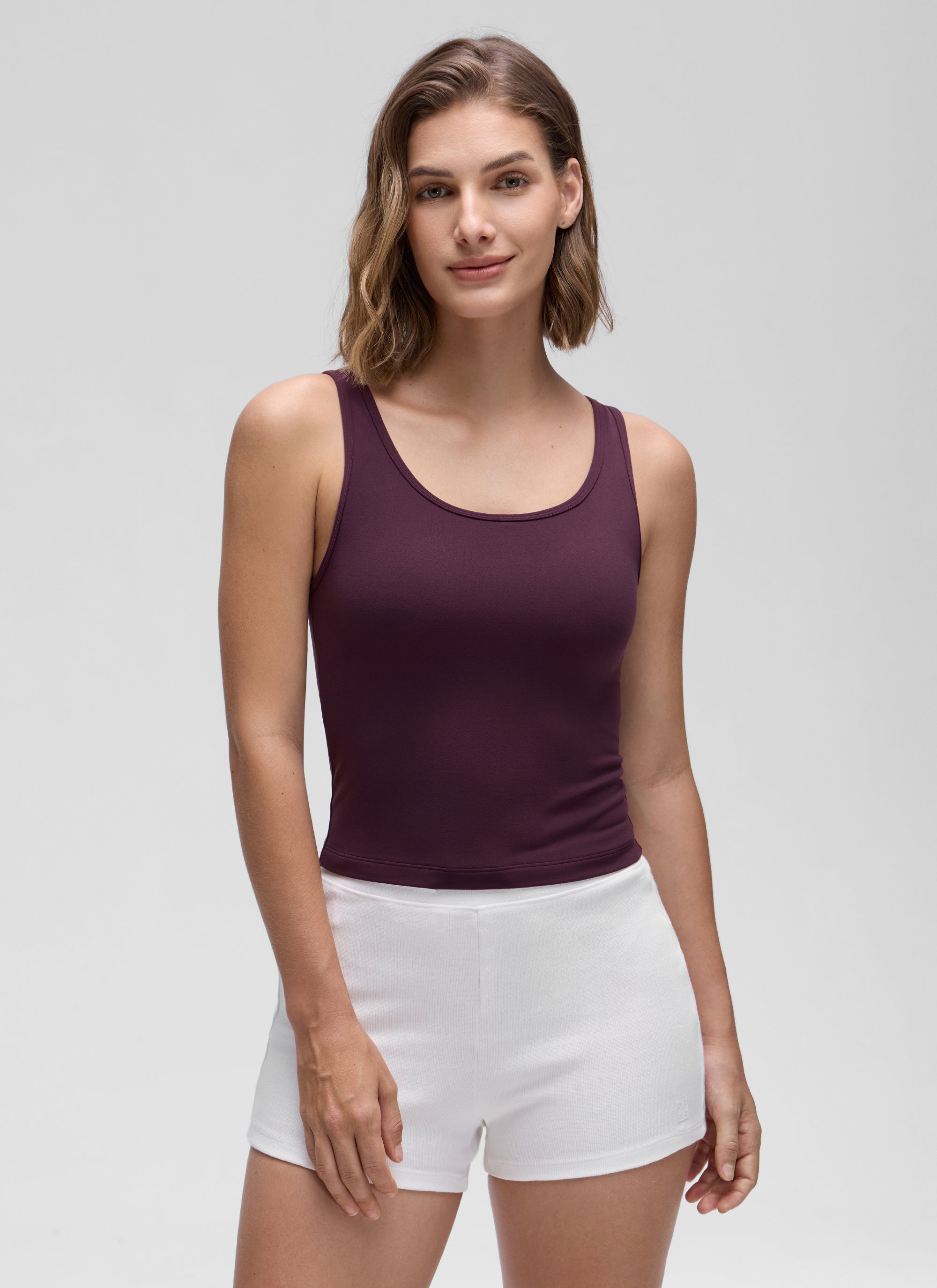 גופייה Butterluxe Scoop Neck - סגול עמוק