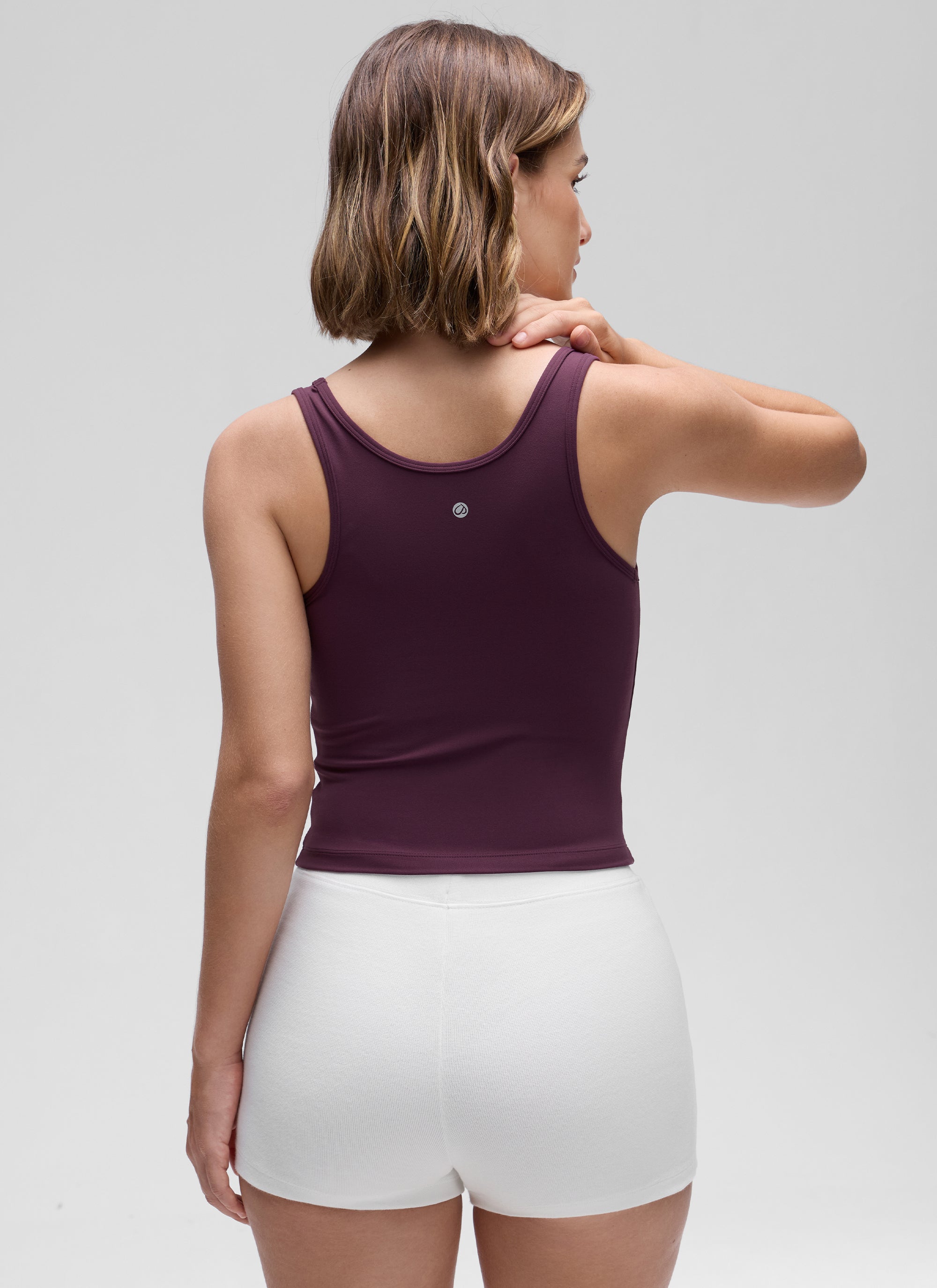 גופייה Butterluxe Scoop Neck - סגול עמוק