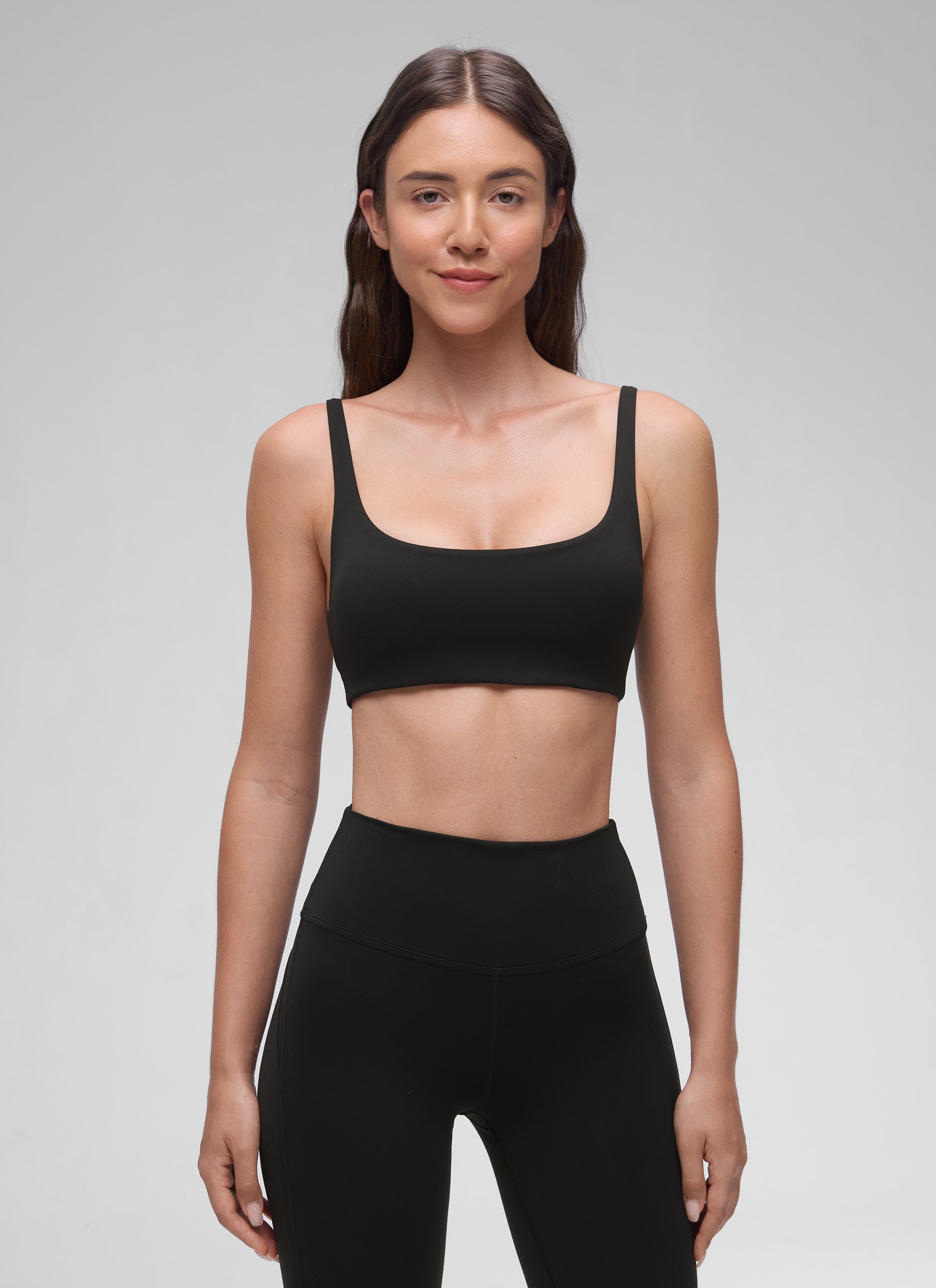 חזיית ספורט Butterluxe מחשוף מרובע Mini Bra - שחור