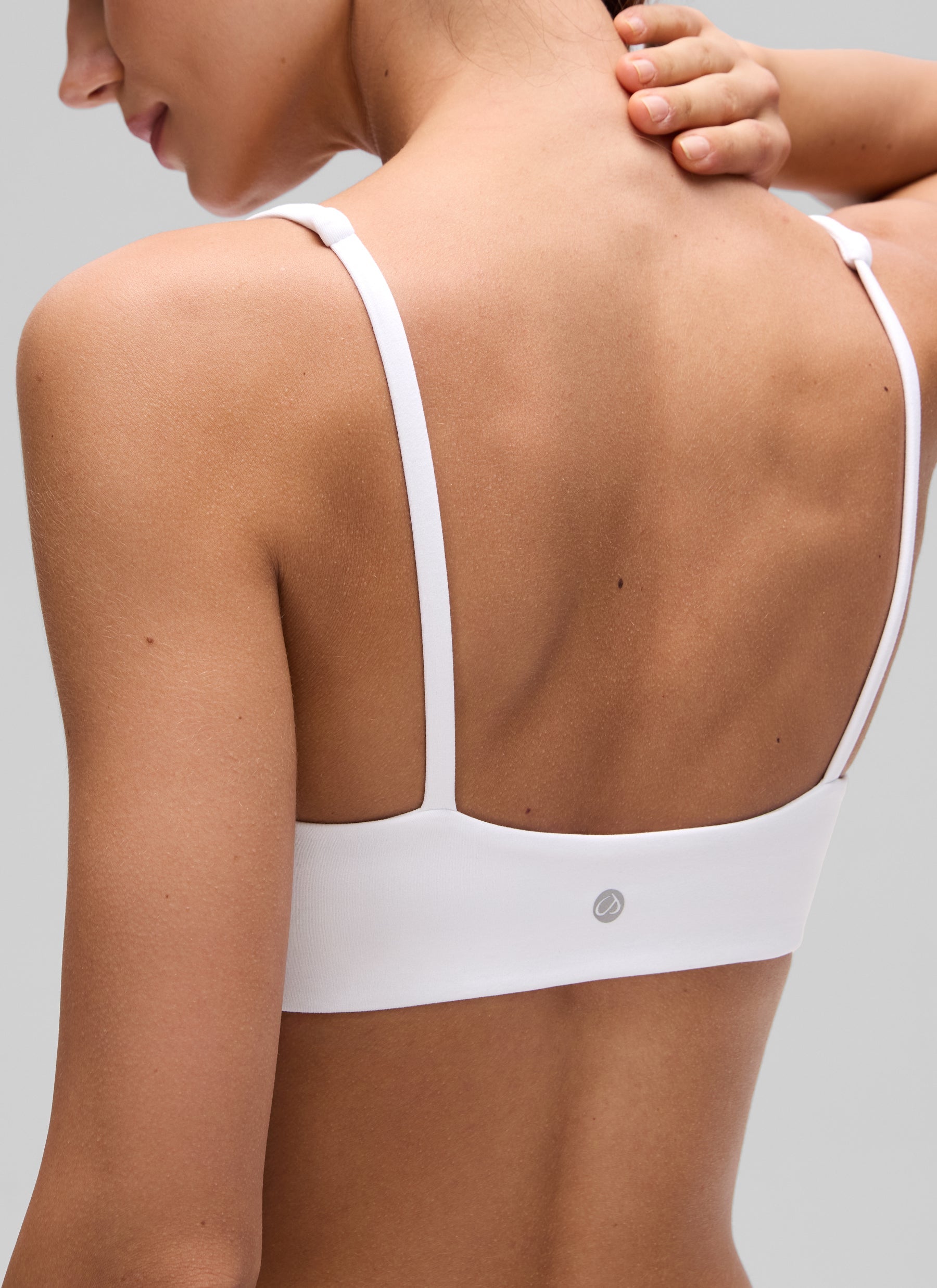 חזיית ספורט Butterluxe מחשוף מרובע Mini Bra - לבן