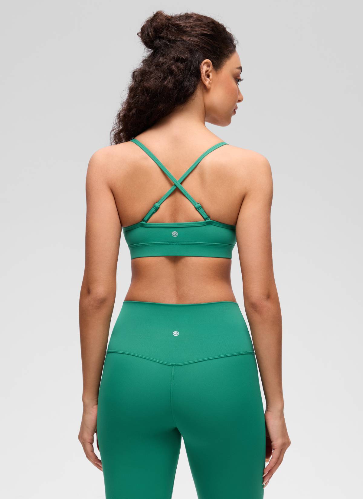 חזיית ספורט Butterluxe V Neck עם רצועות מתכווננות - Cascadia Green