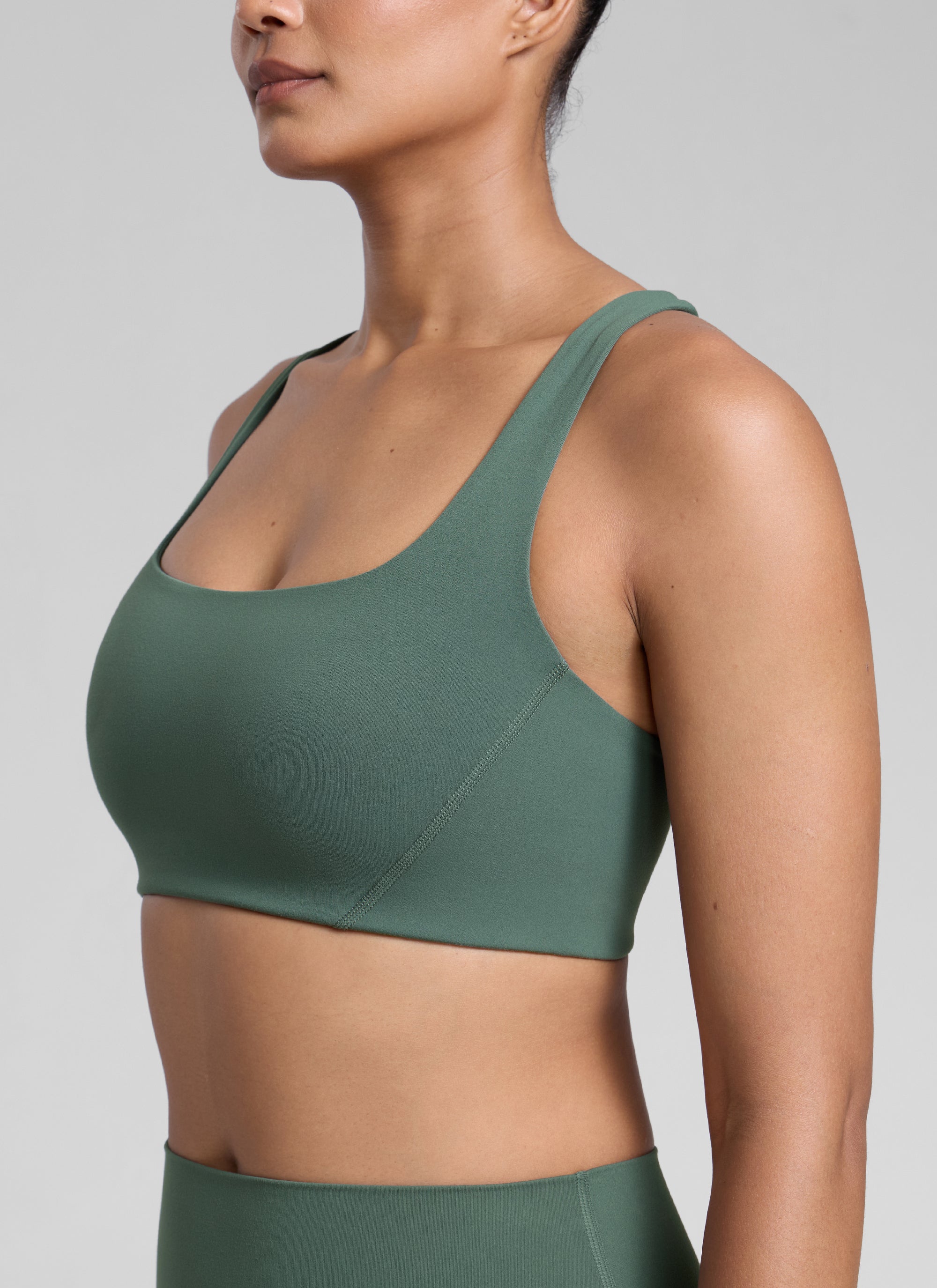 חזיית ספורט Butterlift Square Neck - ירוק יער