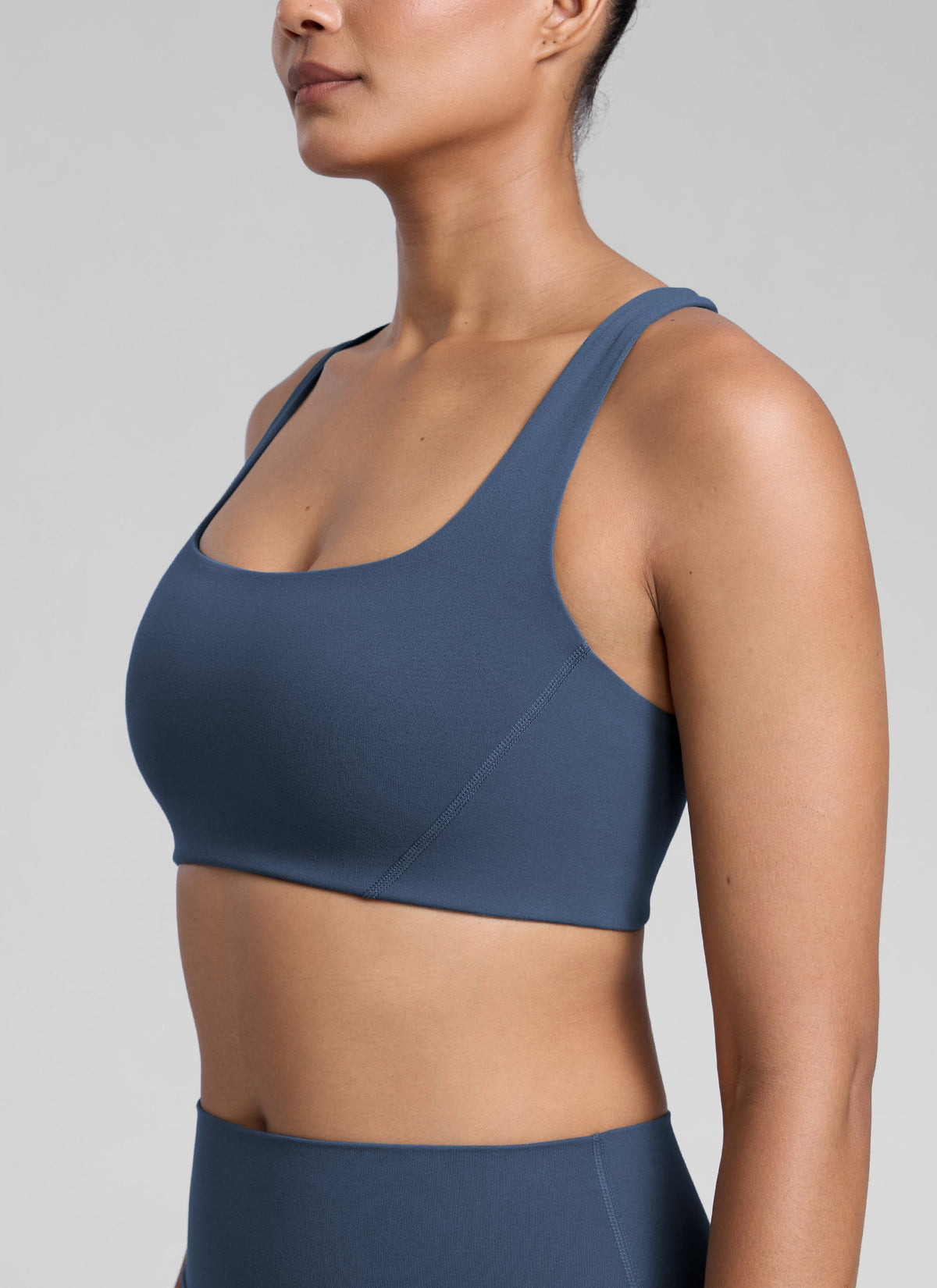 חזיית ספורט Butterlift Square Neck - Stelindigo