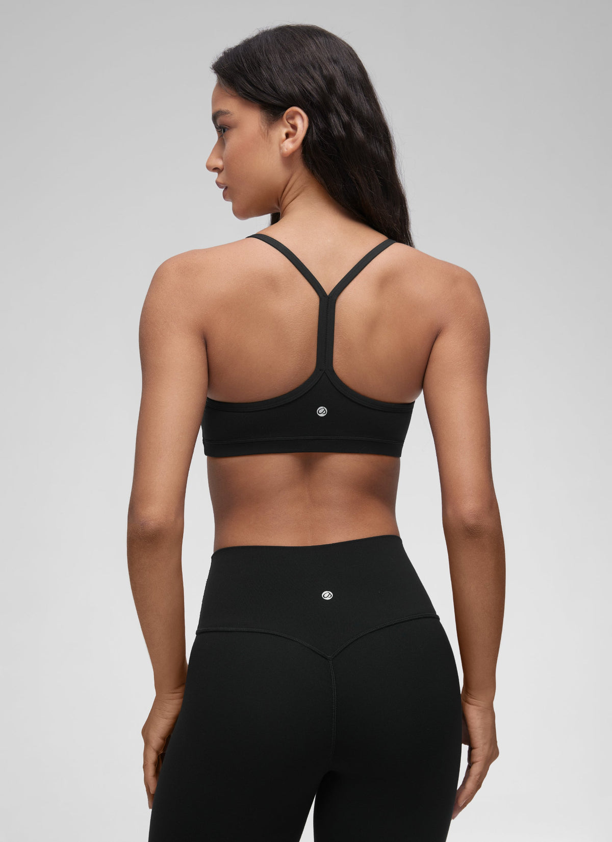 חזיית ספורט Butterluxe Sports Ruched V Neck - שחור