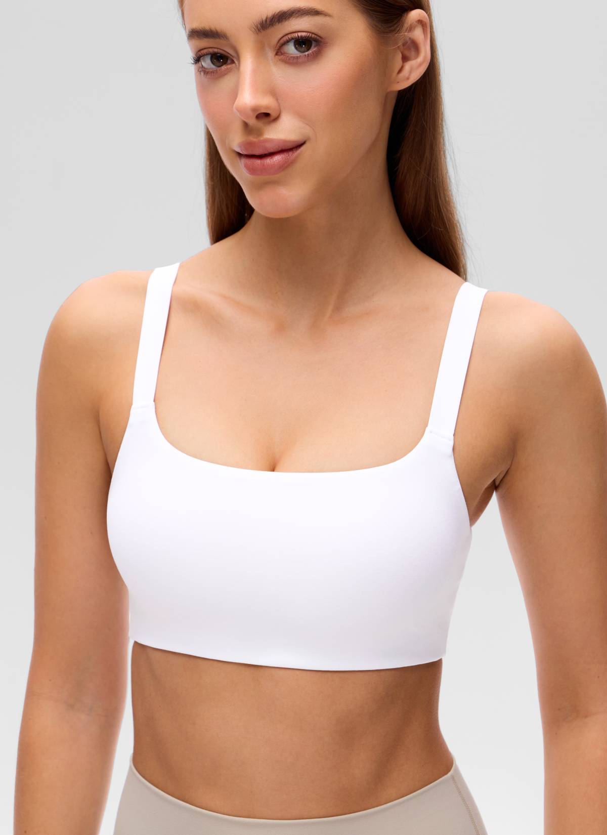 חזיית ספורט Butterluxe Wide Strap - לבן