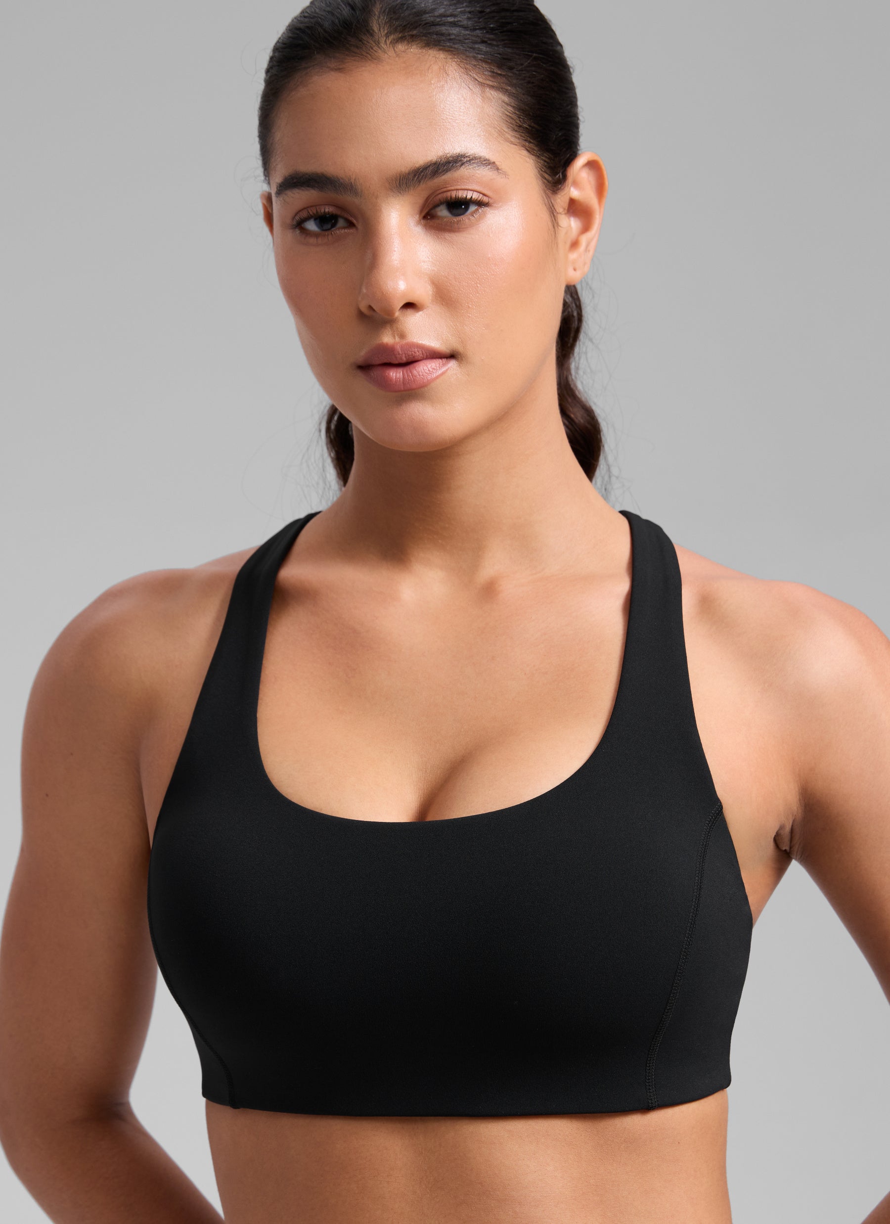 חזיית ספורט תומכת SculptAir Criss Cross Back - שחור