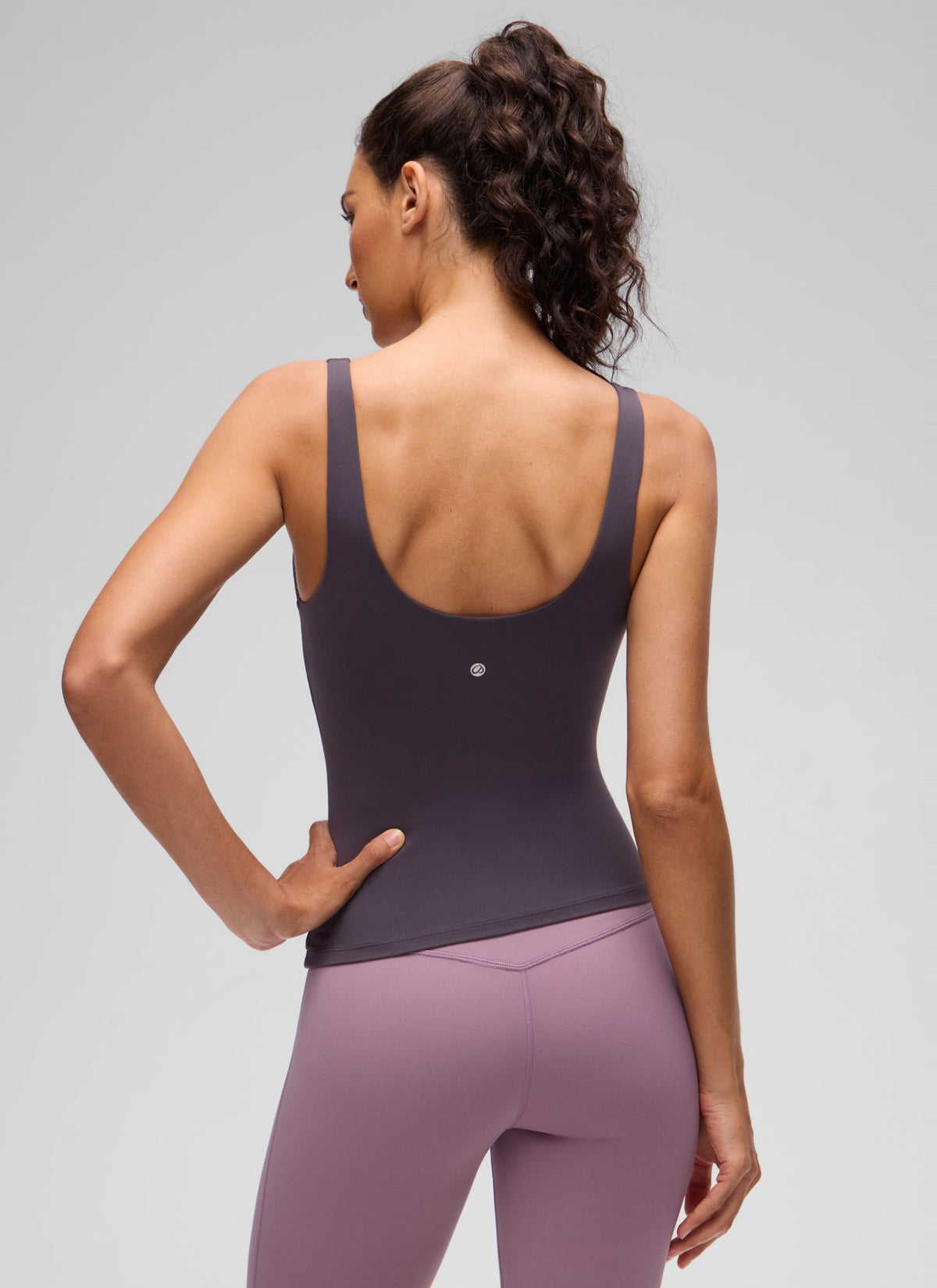 גופייה עם חזייה פנימית Butterluxe V Neck - Atmosphere Purple
