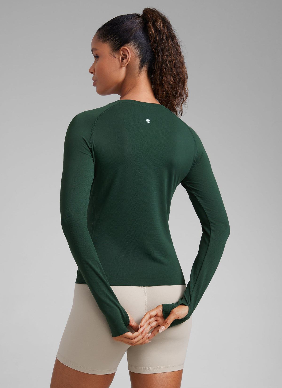 חולצת Seamless ארוכה צמודה באורך מותן - Legend Green