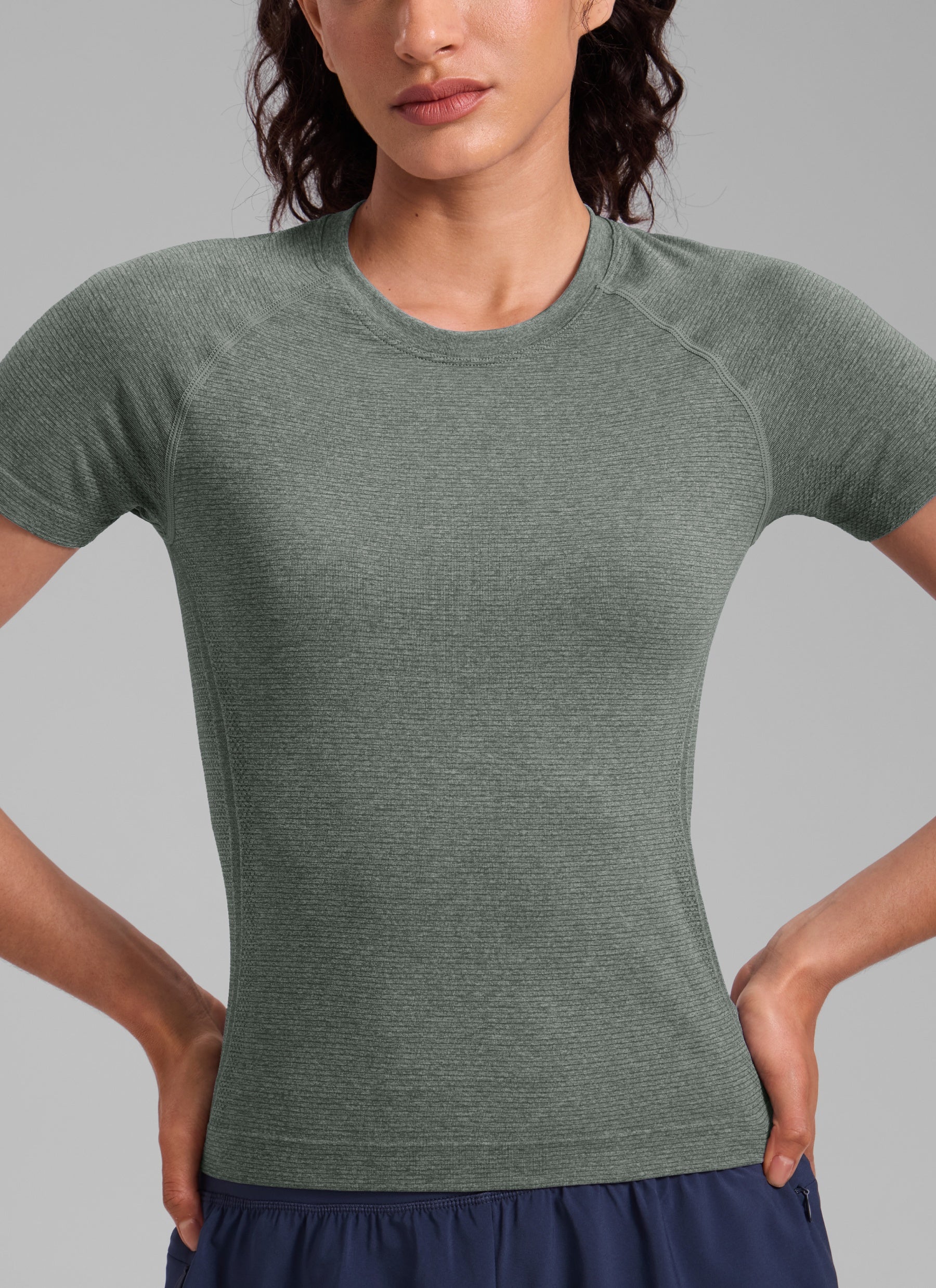 חולצה קצרה Seamless Crew Neck - מרווה