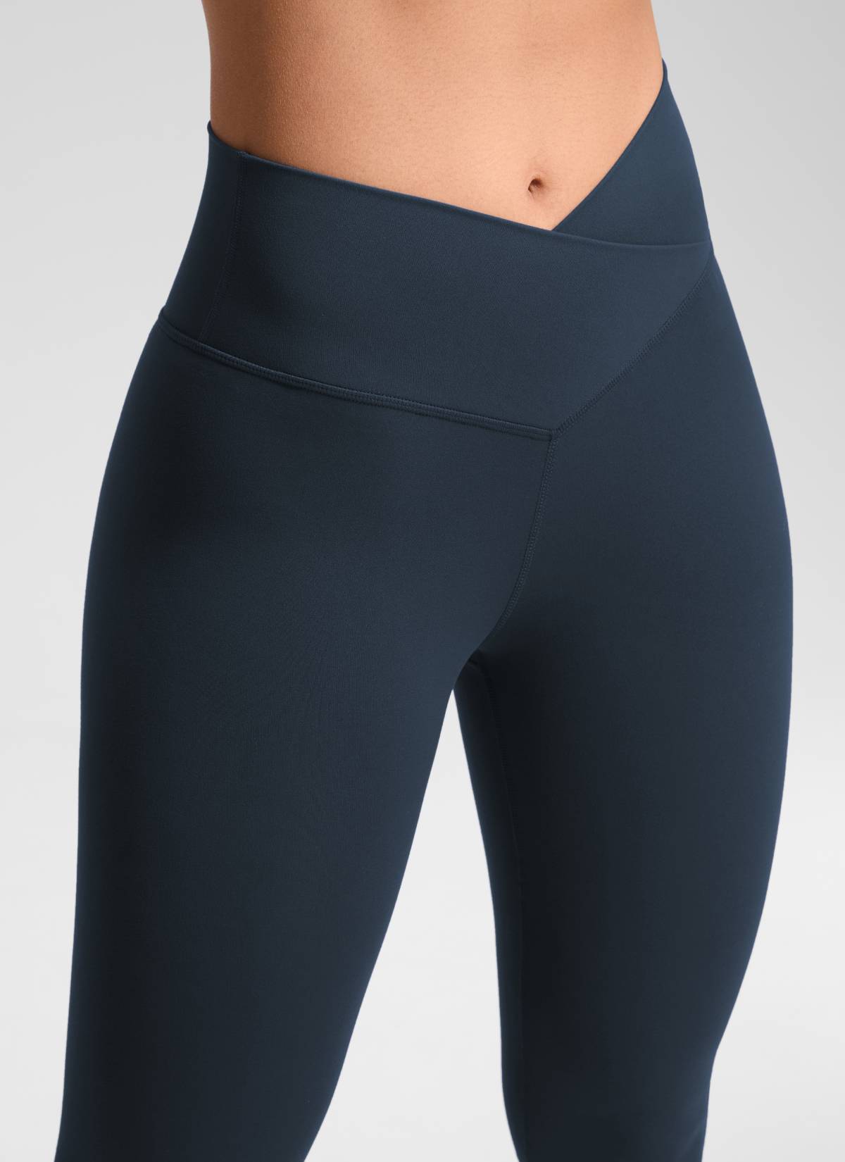 טייץ 25" Butterluxe V Cross Waist - כחול נייבי