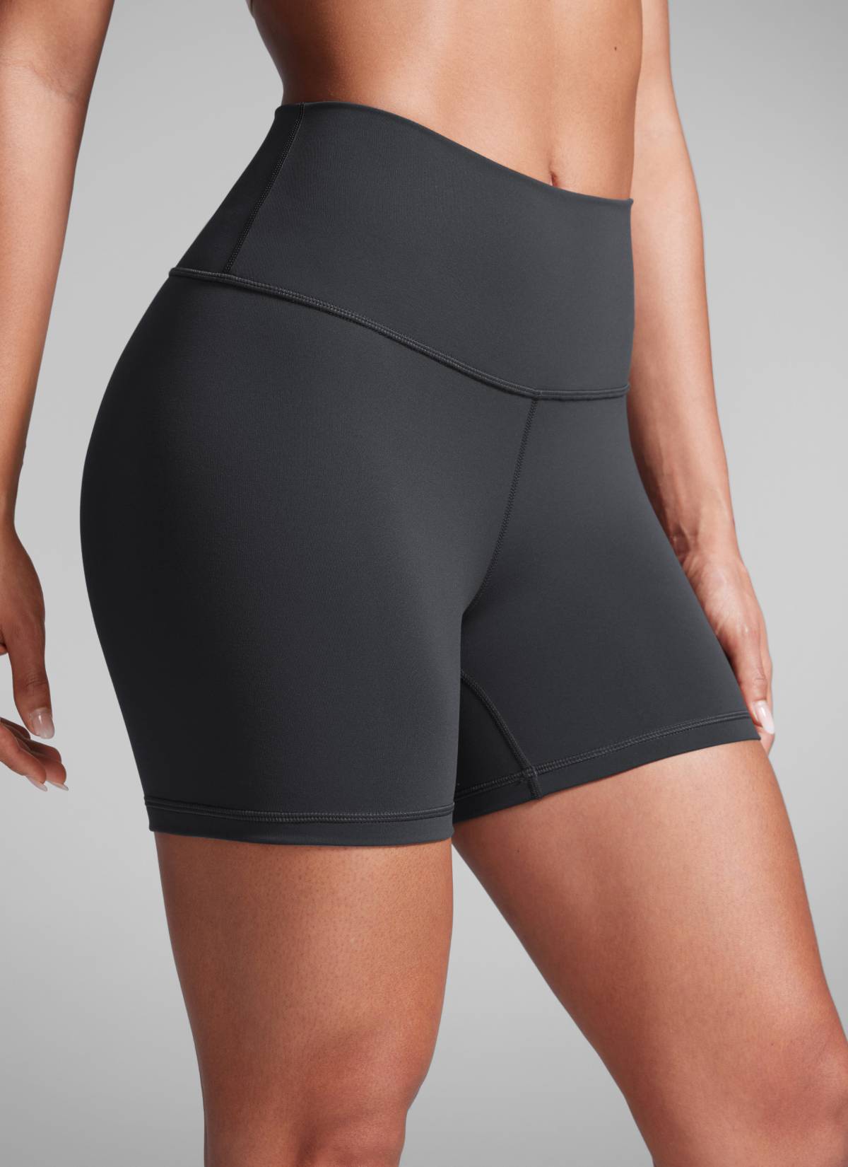 טייץ קצר Butterbreeze 4" - אפור מעושן