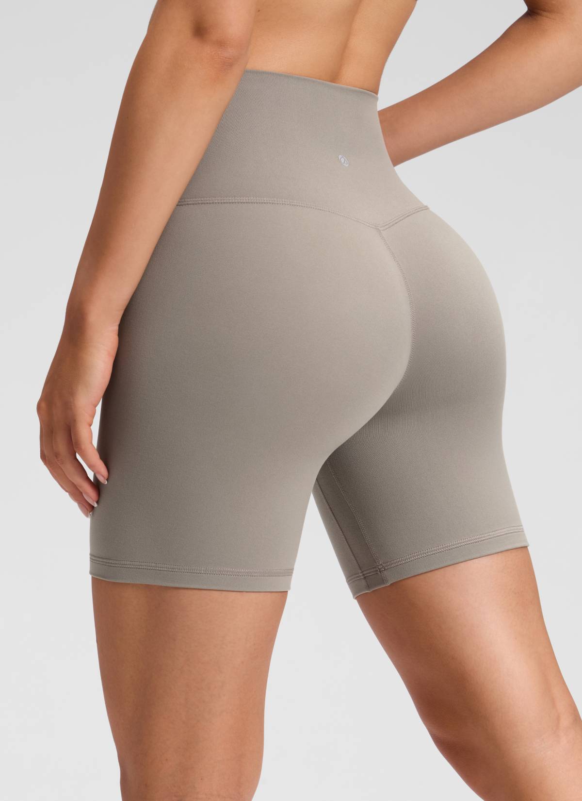 טייץ קצר Butterluxe 6" No Front Seam - Warm Ash Grey