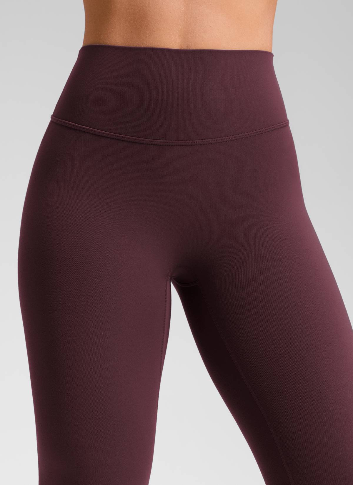 טייץ מחטב 25" Softretch Secretsculpt™ Minor ללא תפר קדמי - Ripe Plum