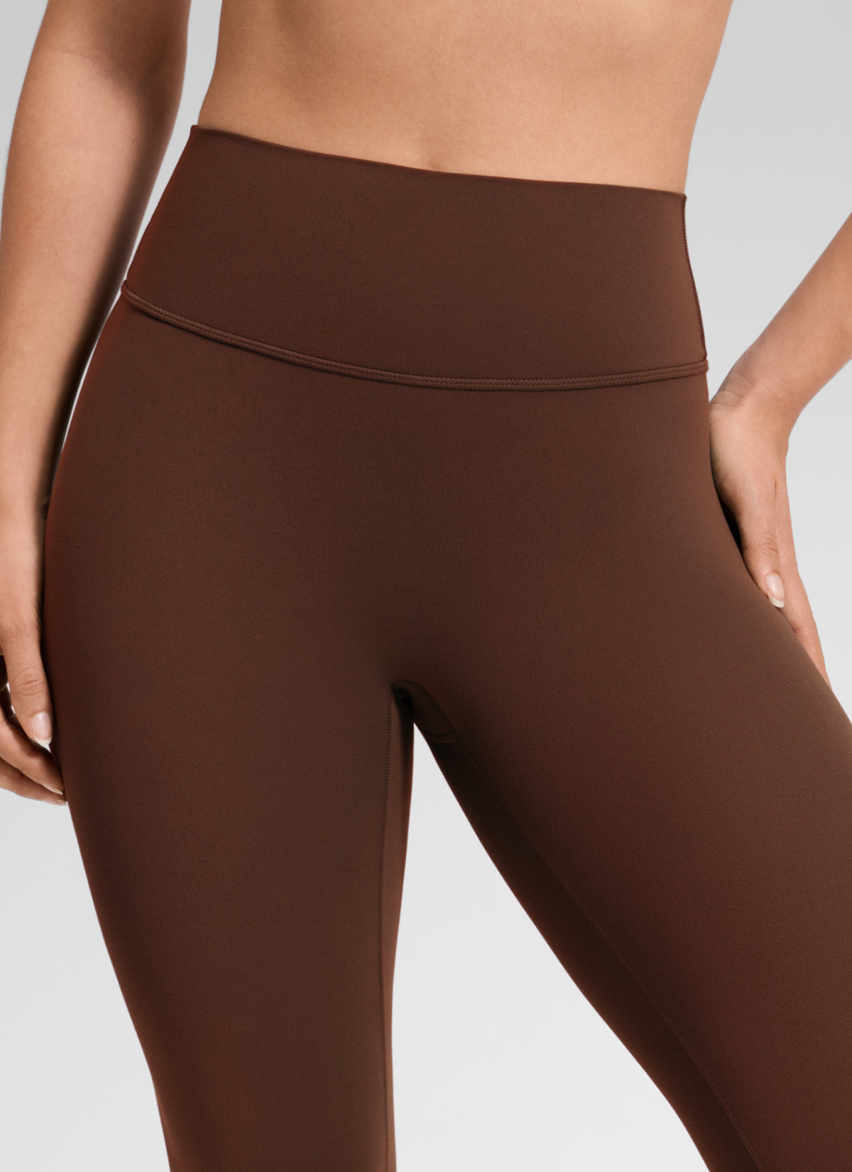 טייץ מחטב 25" Softretch Secretsculpt™ Minor ללא תפר קדמי - Lava Brown