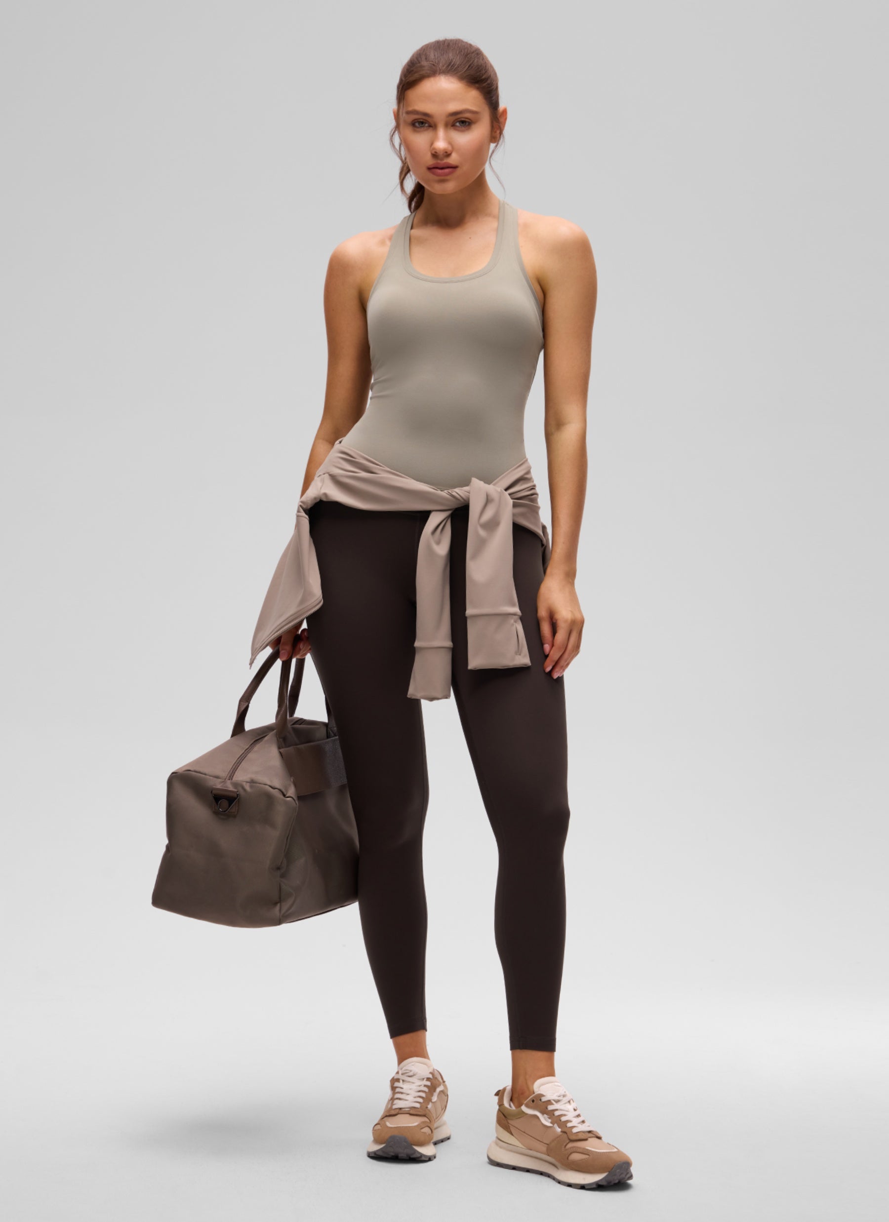 גופיית אימון Butterluxe Crewneck Racerback - Warm Ash Grey