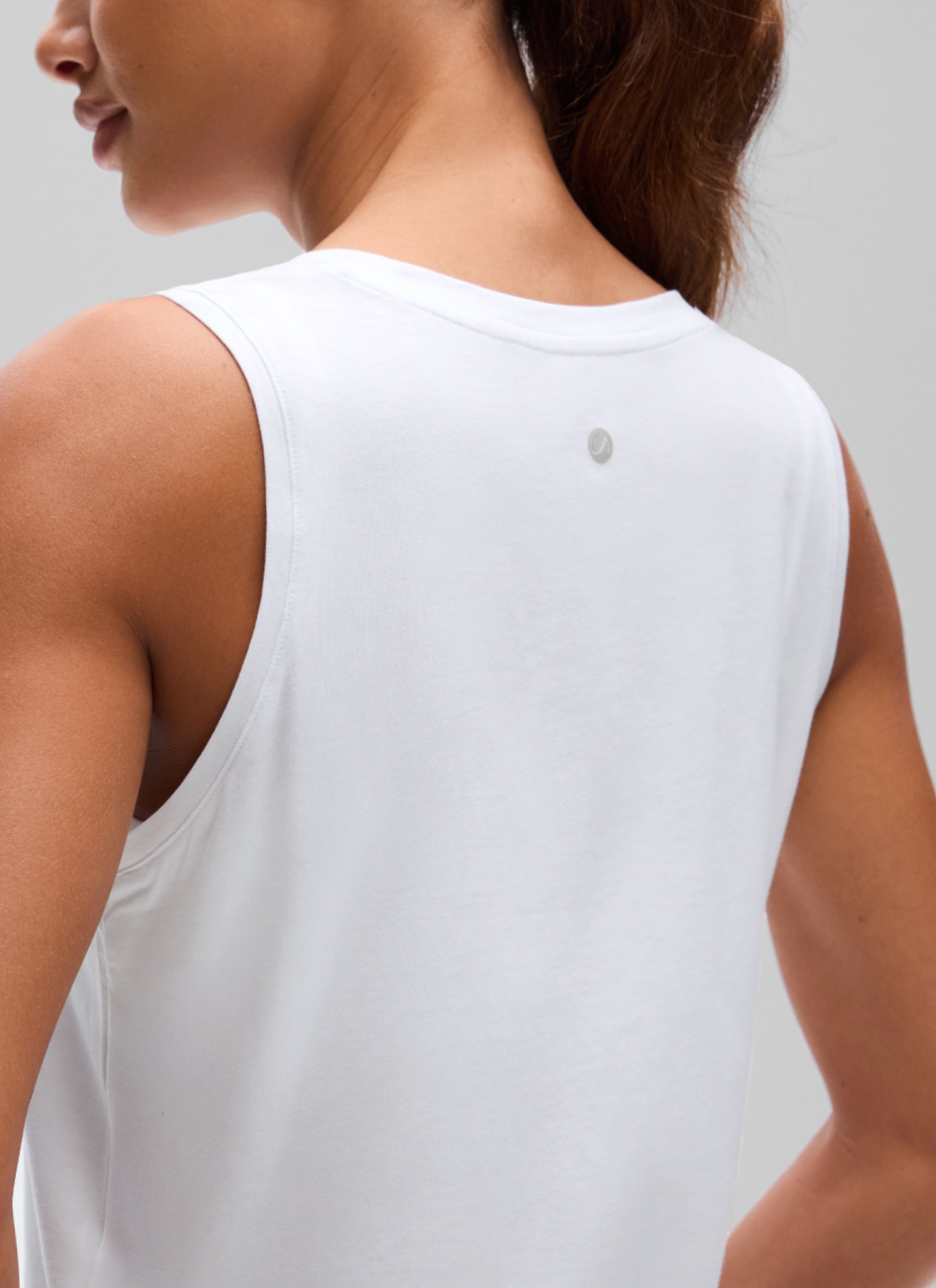 גופיית קרופ Pima Cotton Round Neck - לבן