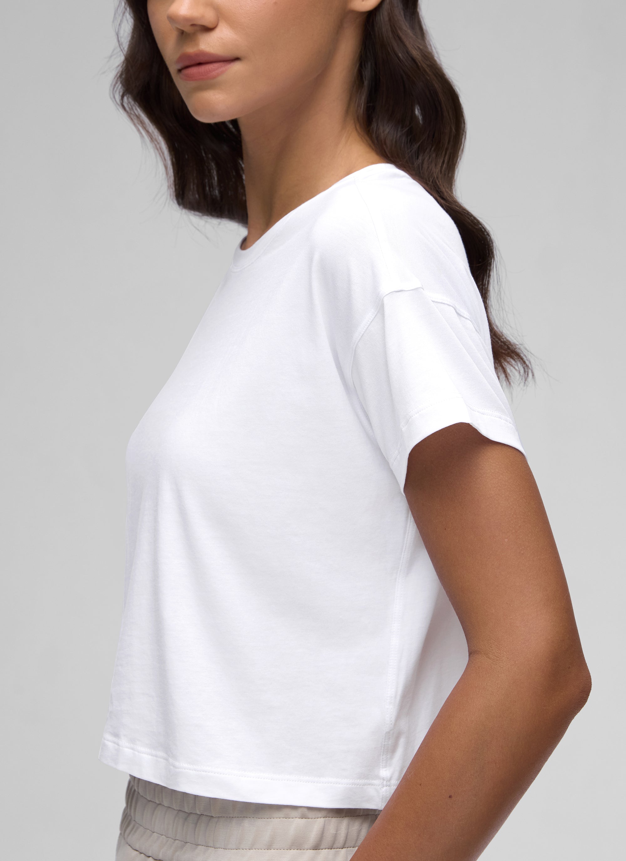 חולצת קרופ Pima Cotton Crew Neck - לבן