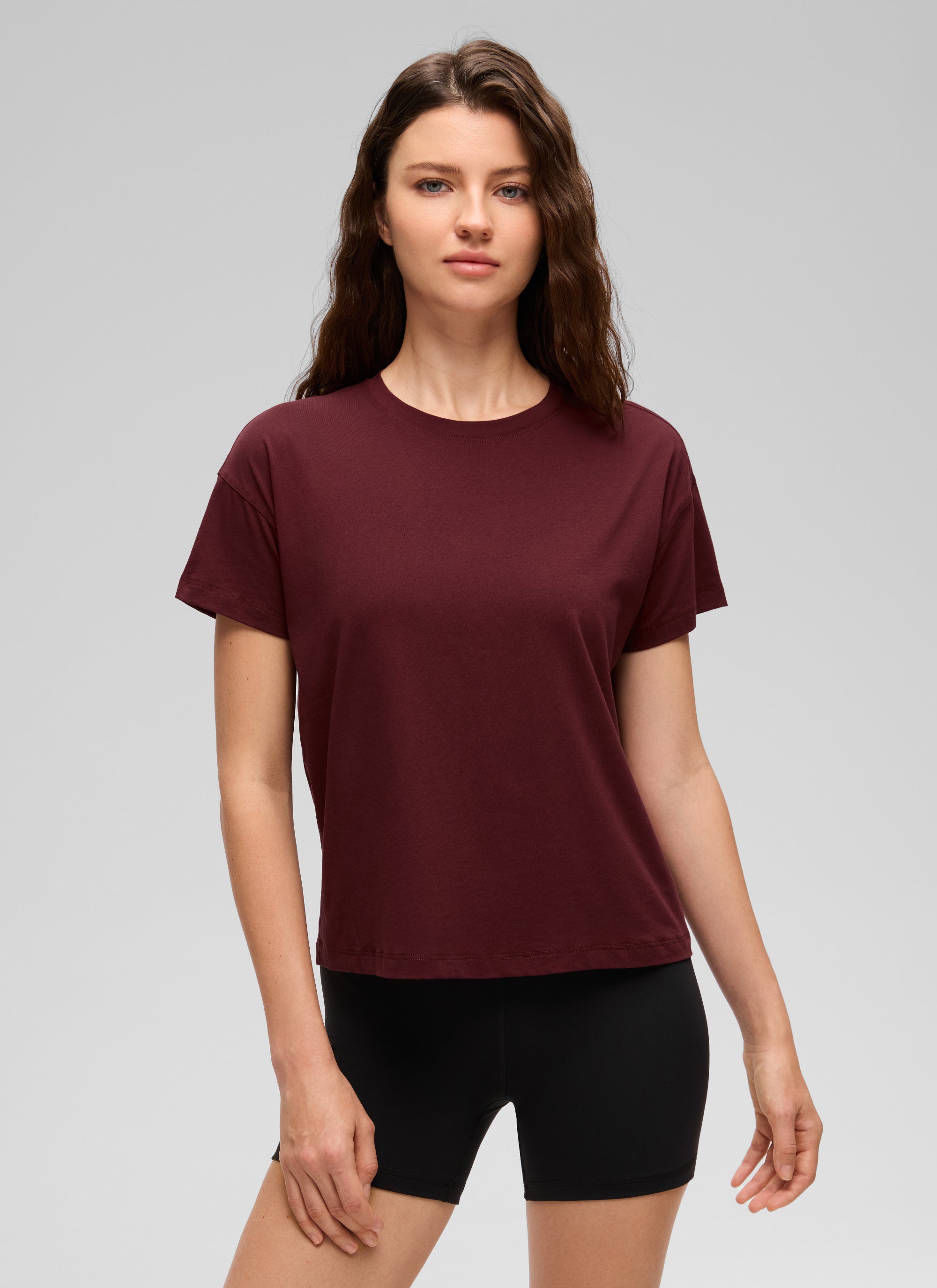 חולצה קצרה Pima Cotton רפויה - Red Merlot