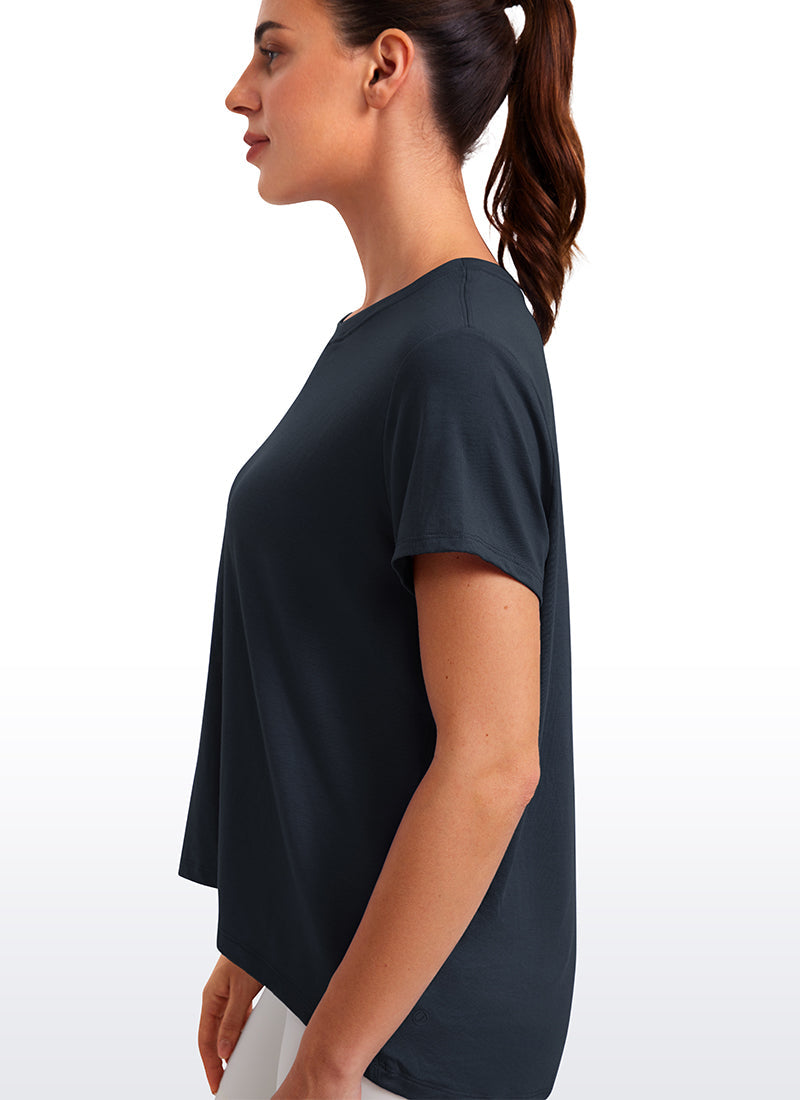 חולצה קצרה Flowy Yoga Crew Neck - כחול נייבי