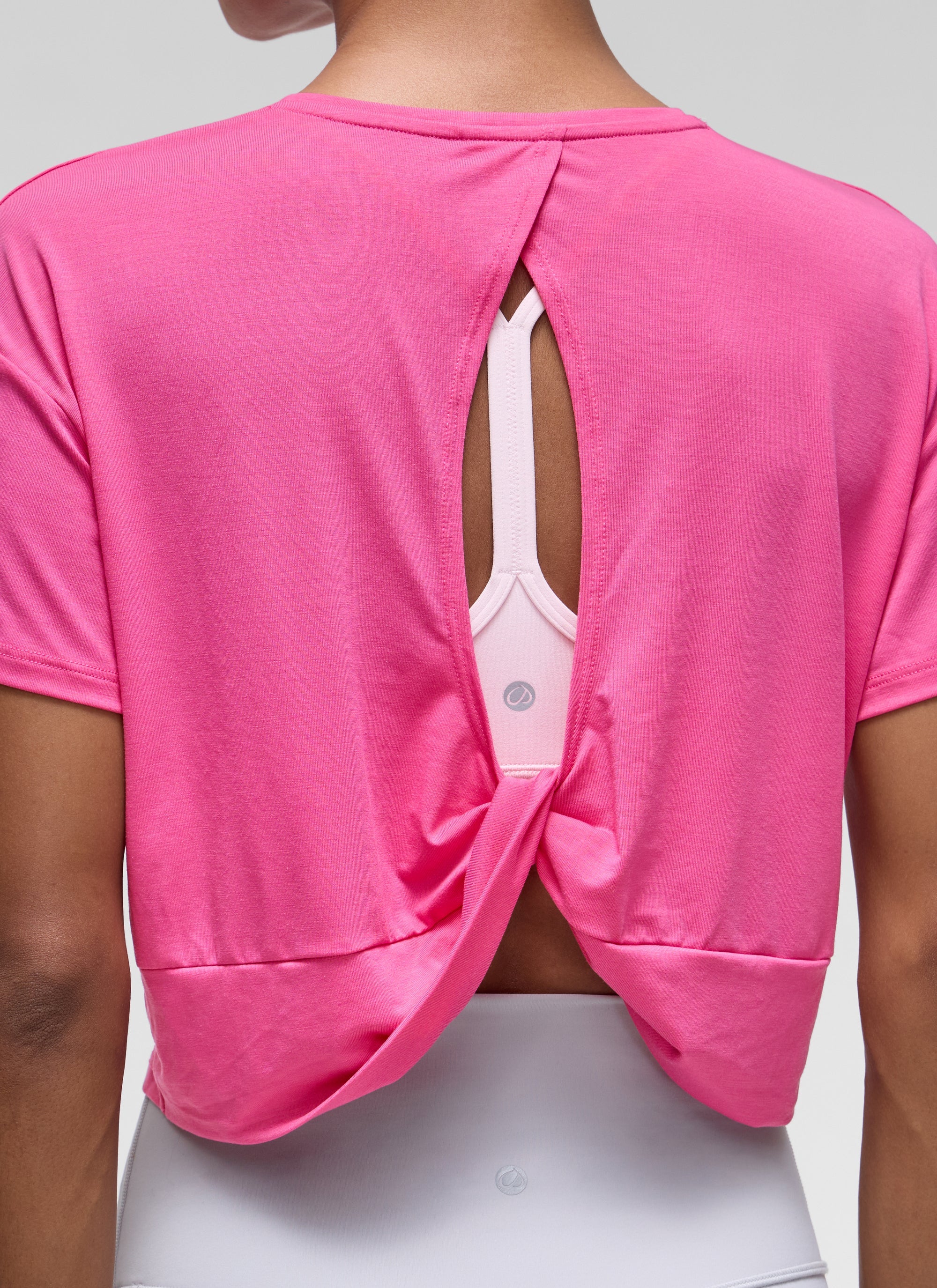 חולצת קרופ קצרה Open Back - Sonic Pink